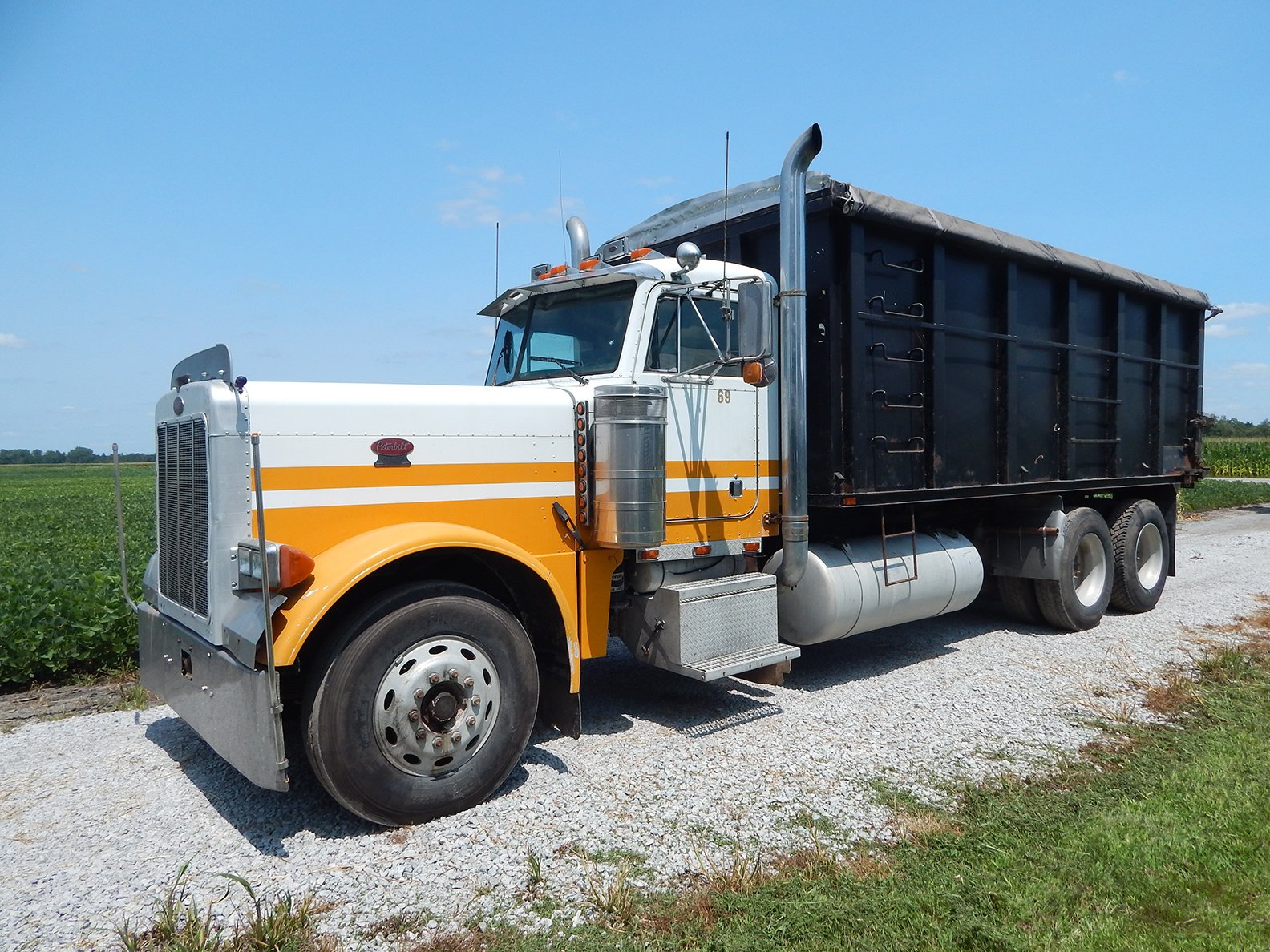 Property photo 1 - FARM EQUIPMENT AUCTION IN PULASKI COUNTY, INDIANA
