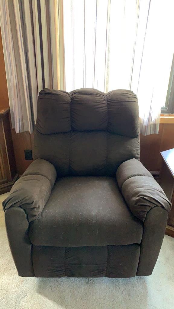 Property photo 214 - TIMED ONLINE ONLY PERSONAL PROPERTY AUCTION IN ALLEN COUNTY, INDIANA