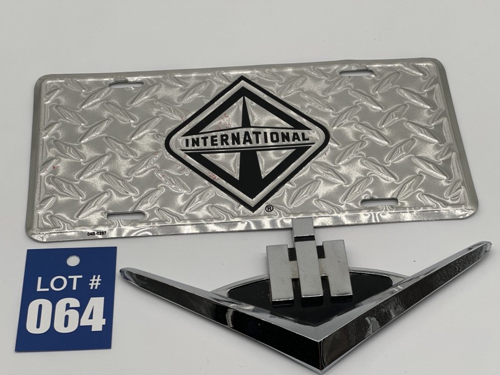 Property photo 34 - IH, JD Tractors, Classic Model Cars & Collectibles - TIMED ONLINE ONLY PERSONAL PROPERTY IN ALLEN COUNTY, INDIANA