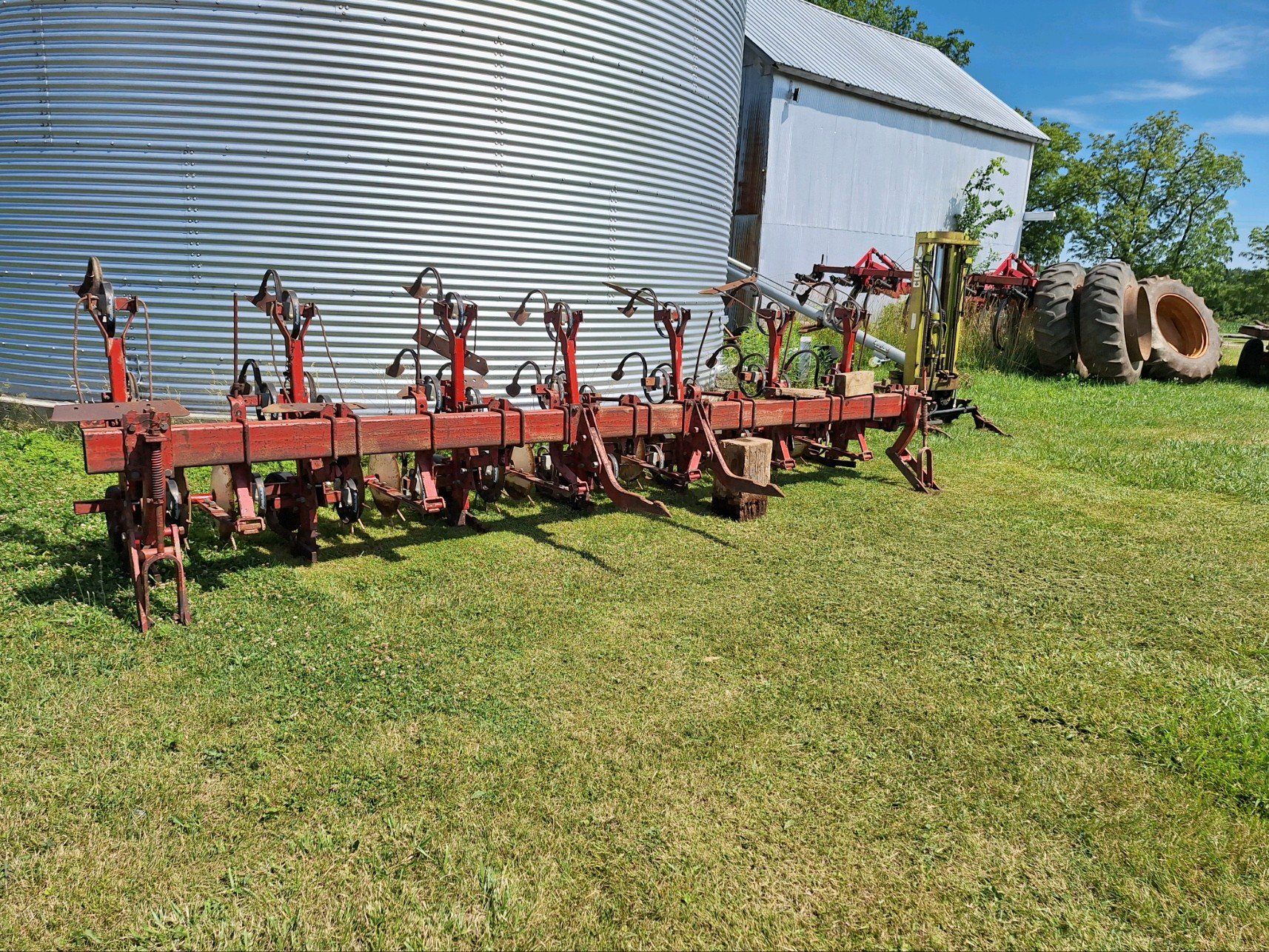 Property photo 15 - FARM EQUIPMENT AUCTION IN ALLEN COUNTY, INDIANA