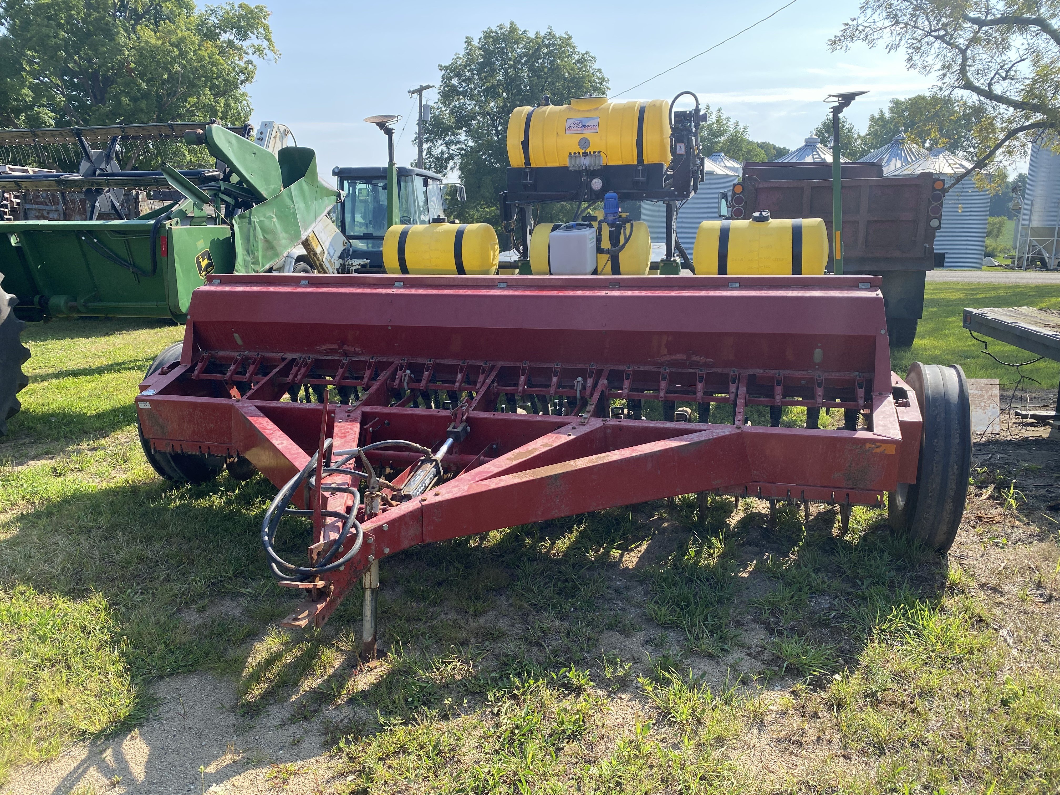 Property photo 130 - ROD BORGERT ESTATE FARM EQUIPMENT AUCTION IN ST. JOSEPH COUNTY, MICHIGAN