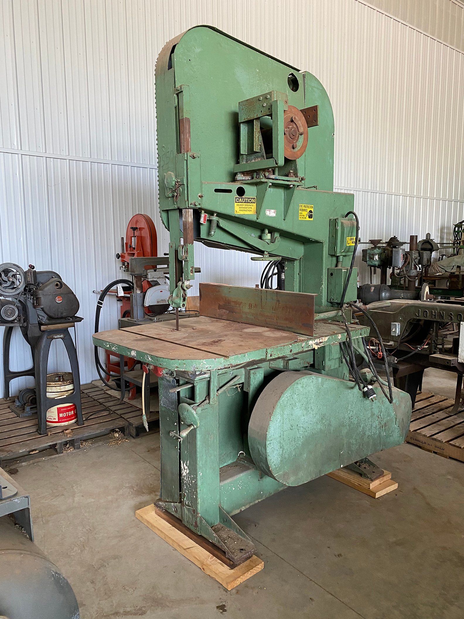 Property photo 10 - ROD BORGERT ESTATE FARM EQUIPMENT AUCTION IN ST. JOSEPH COUNTY, MICHIGAN
