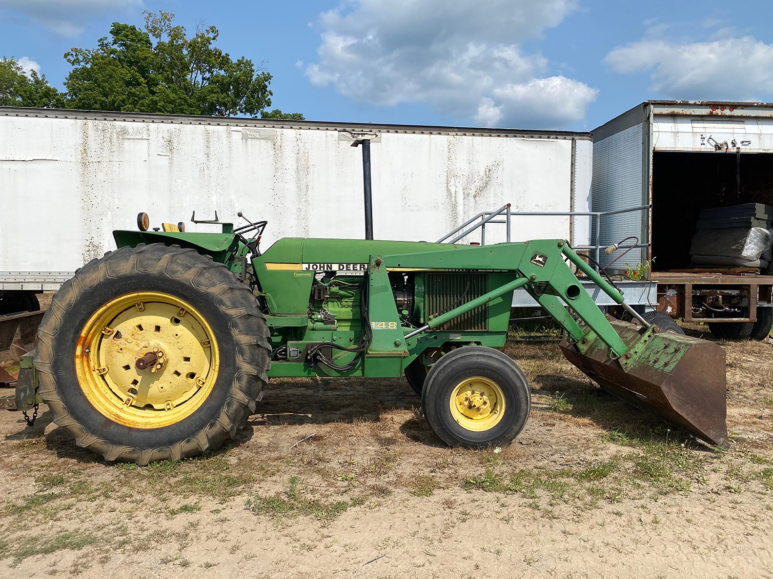 Property photo 1 - ROD BORGERT ESTATE FARM EQUIPMENT AUCTION IN ST. JOSEPH COUNTY, MICHIGAN