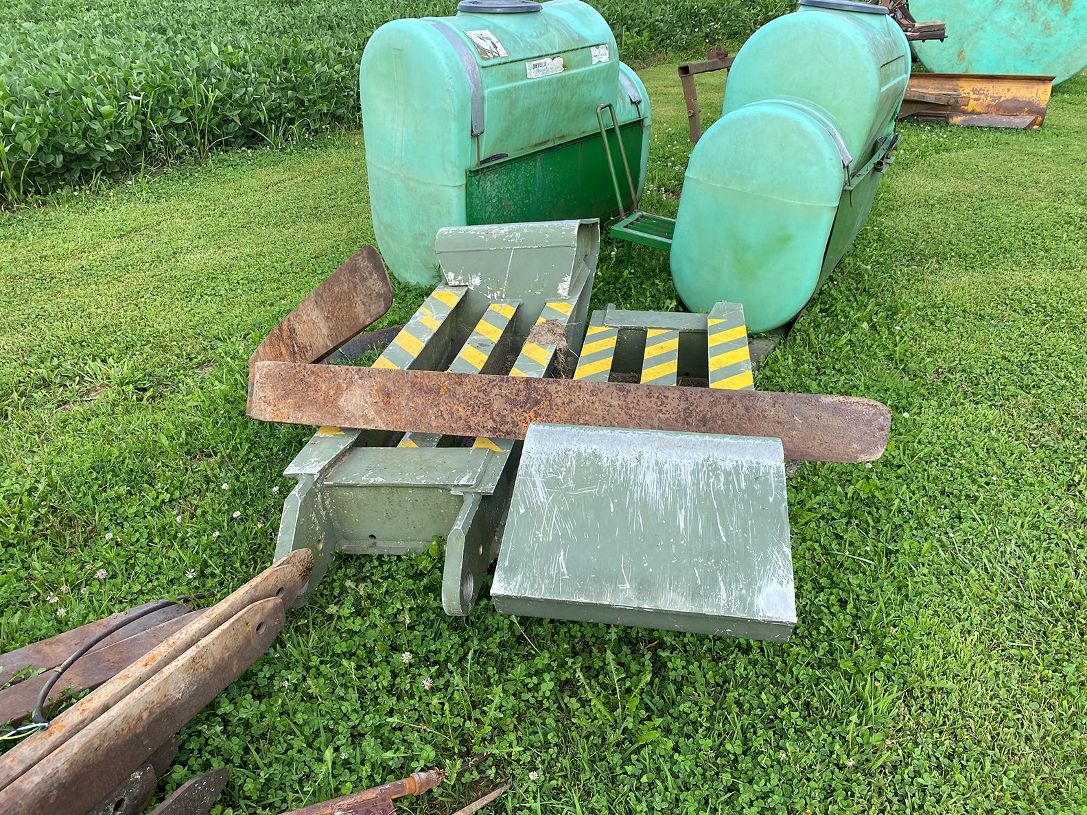 Property photo 22 - ROD BORGERT ESTATE FARM EQUIPMENT AUCTION IN ST. JOSEPH COUNTY, MICHIGAN