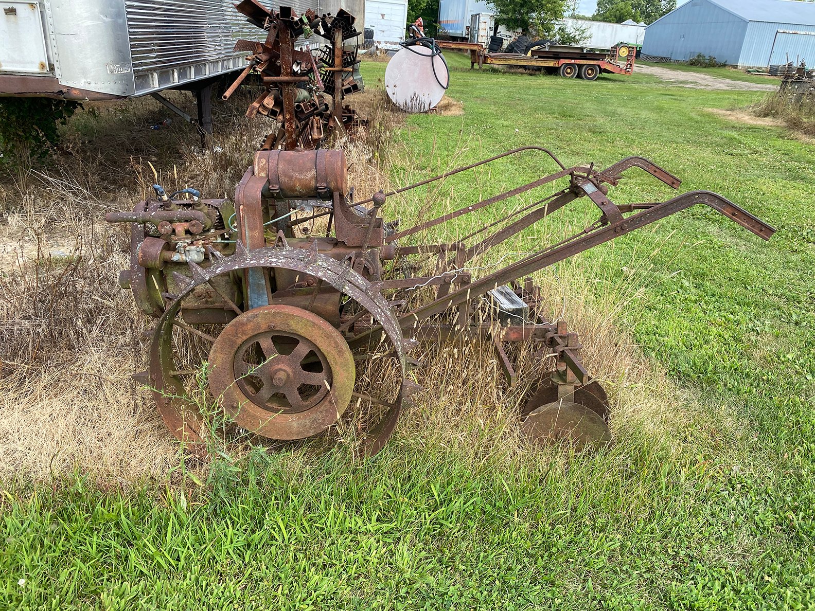 Property photo 29 - ROD BORGERT ESTATE FARM EQUIPMENT AUCTION IN ST. JOSEPH COUNTY, MICHIGAN