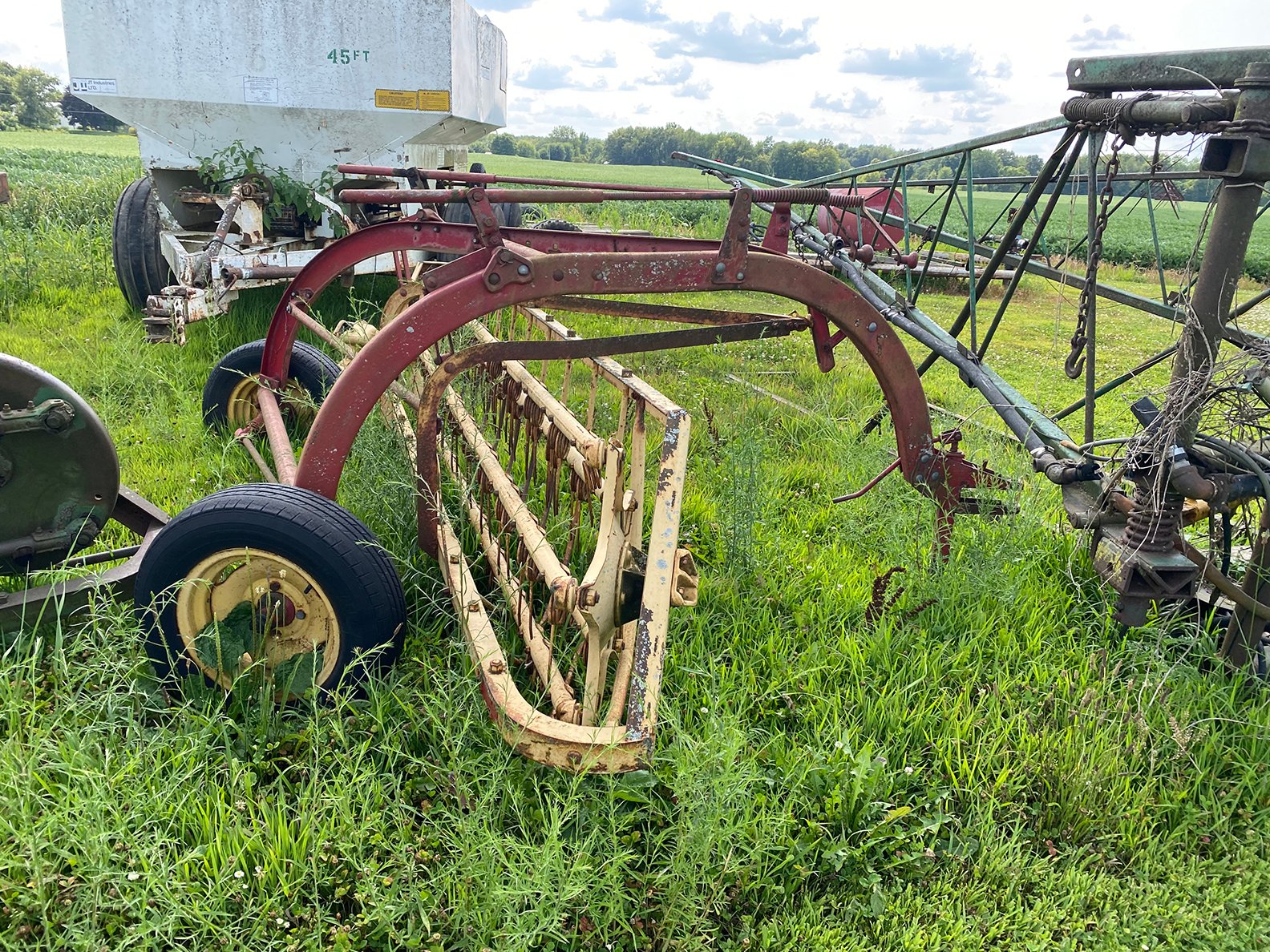Property photo 80 - ROD BORGERT ESTATE FARM EQUIPMENT AUCTION IN ST. JOSEPH COUNTY, MICHIGAN