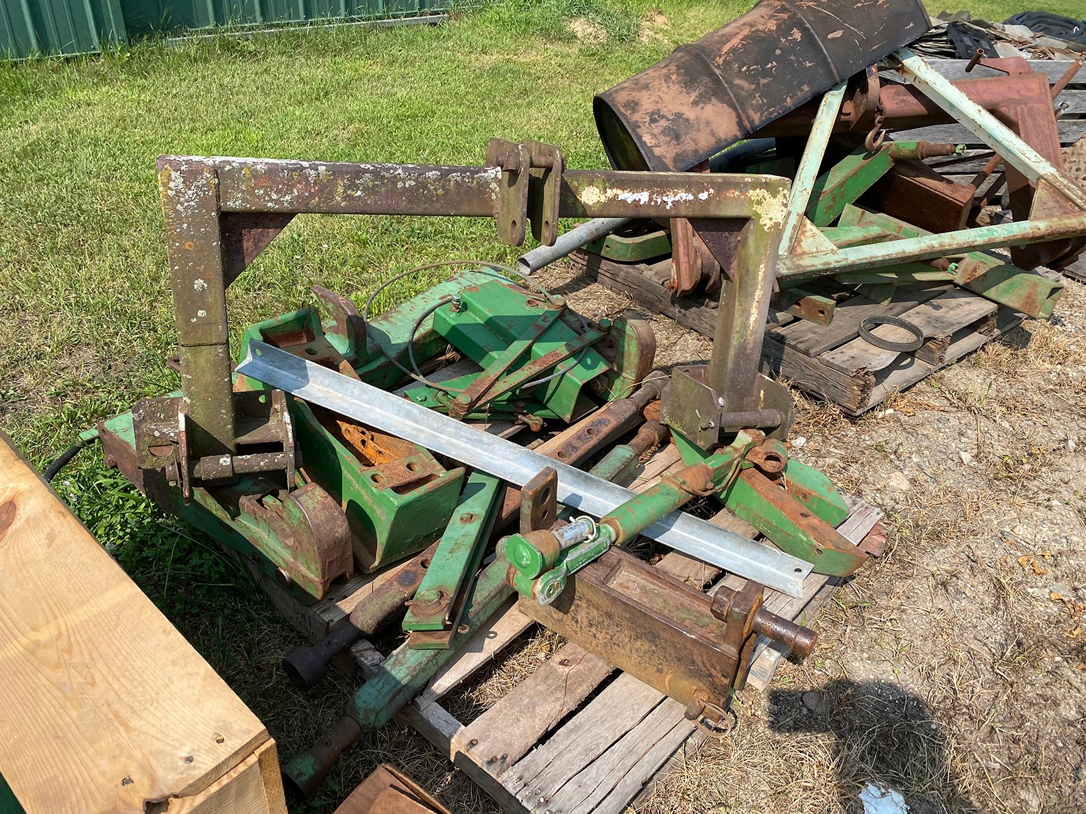 Property photo 102 - ROD BORGERT ESTATE FARM EQUIPMENT AUCTION IN ST. JOSEPH COUNTY, MICHIGAN