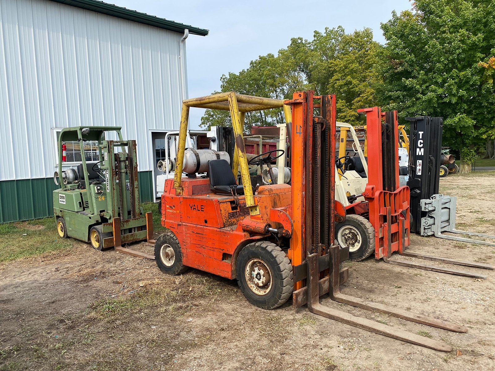 Property photo 163 - ROD BORGERT ESTATE FARM EQUIPMENT AUCTION IN ST. JOSEPH COUNTY, MICHIGAN