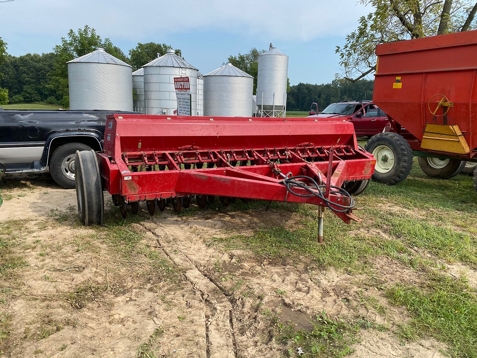 Property photo 179 - ROD BORGERT ESTATE FARM EQUIPMENT AUCTION IN ST. JOSEPH COUNTY, MICHIGAN