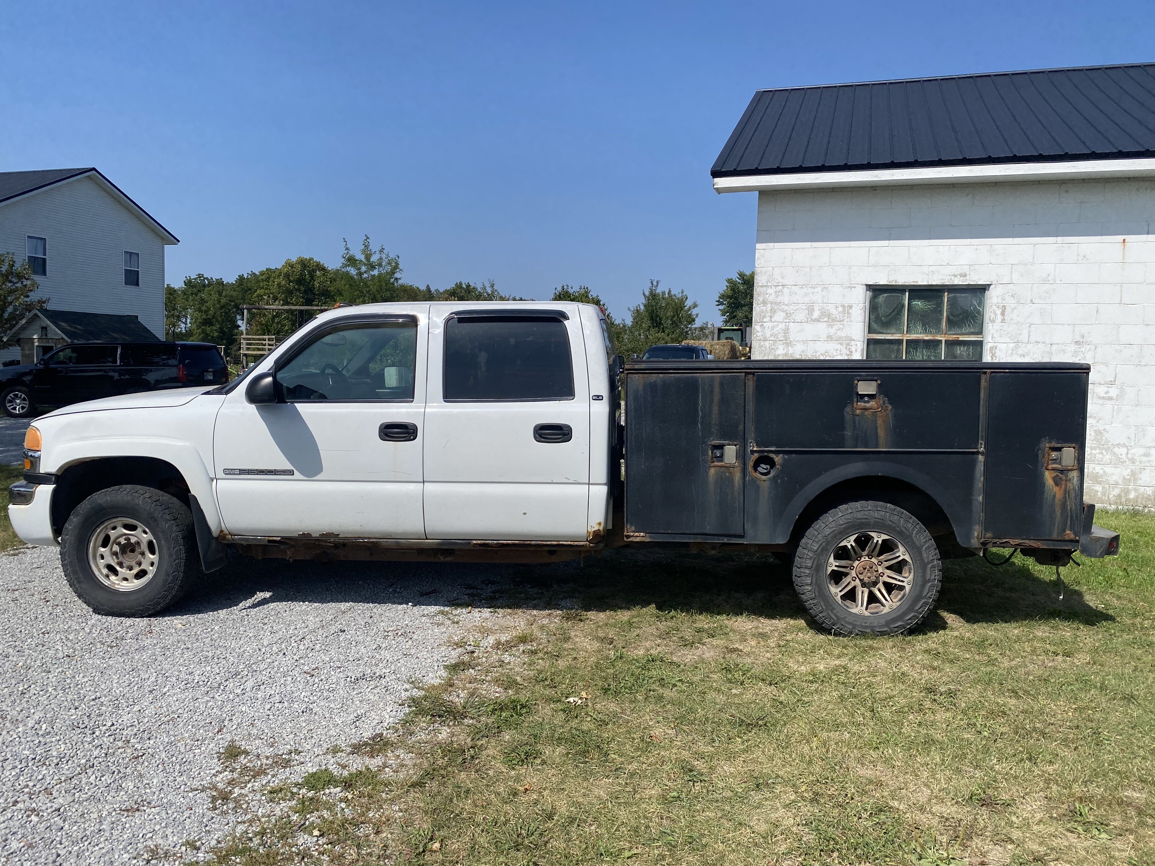 Property photo 110 - OCTOBER VIRTUAL CONSIGNMENT FARM EQUIPMENT AUCTION