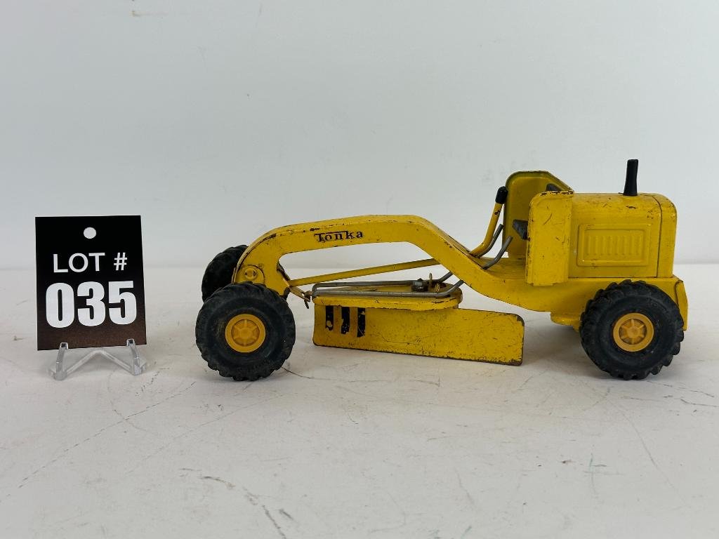 Property photo 5 - Vintage Toys & Collectibles #4 TIMED ONLINE ONLY PERSONAL PROPERTY AUCTION IN ALLEN COUNTY, INDIANA