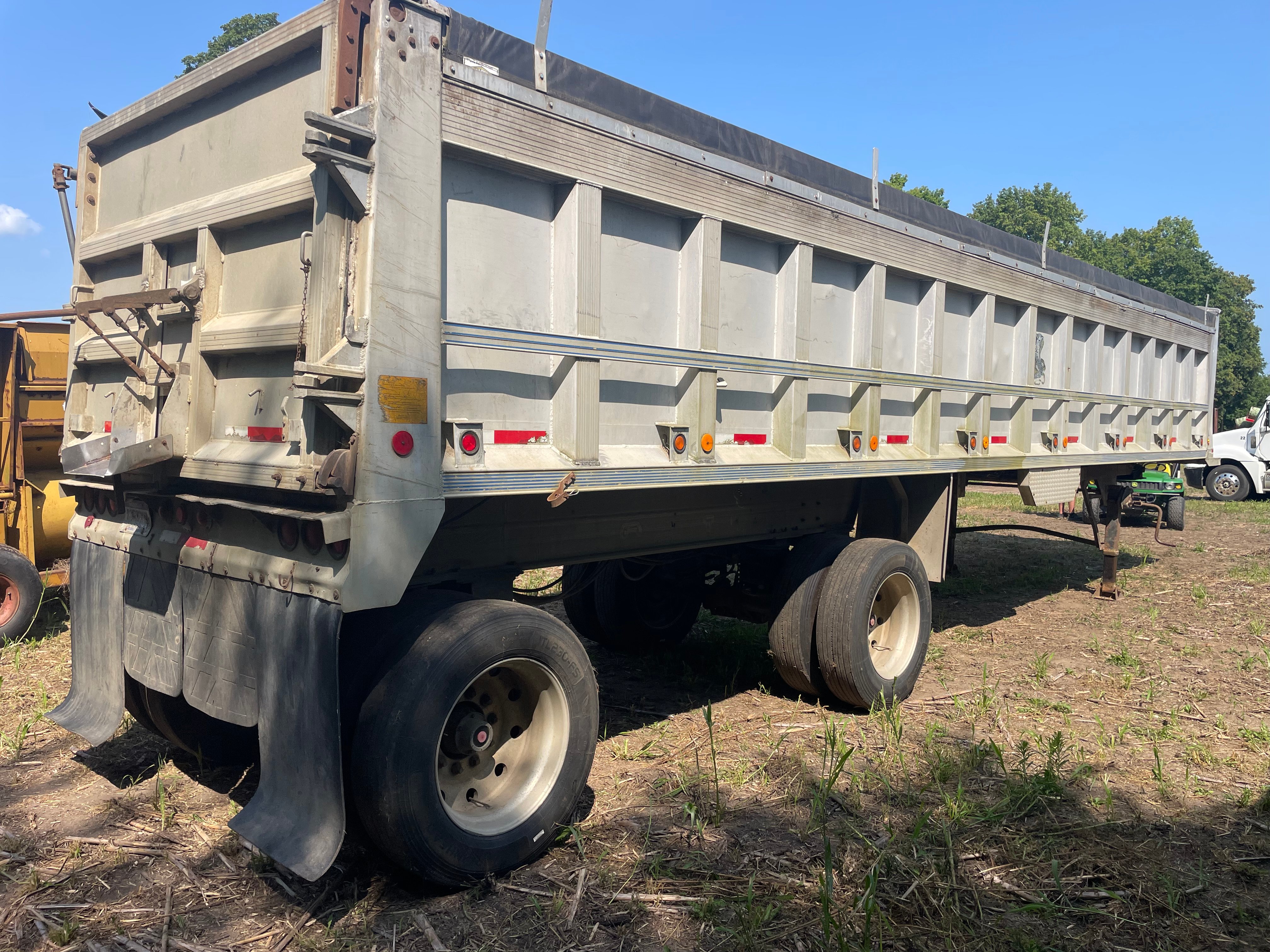 Property photo 87 - FARM EQUIPMENT AUCTION IN BRANCH COUNTY, MICHIGAN