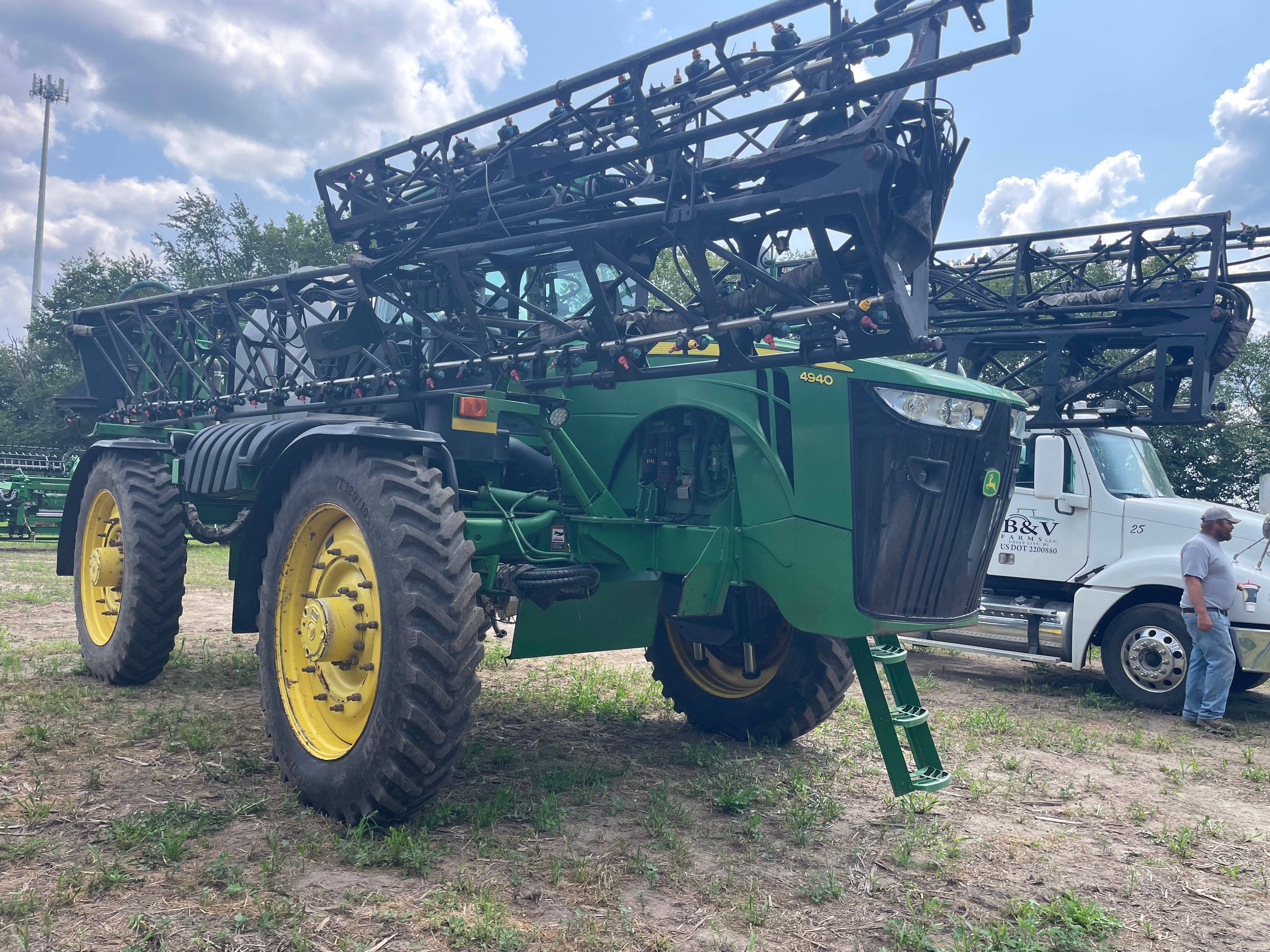 Property photo 22 - FARM EQUIPMENT AUCTION IN BRANCH COUNTY, MICHIGAN
