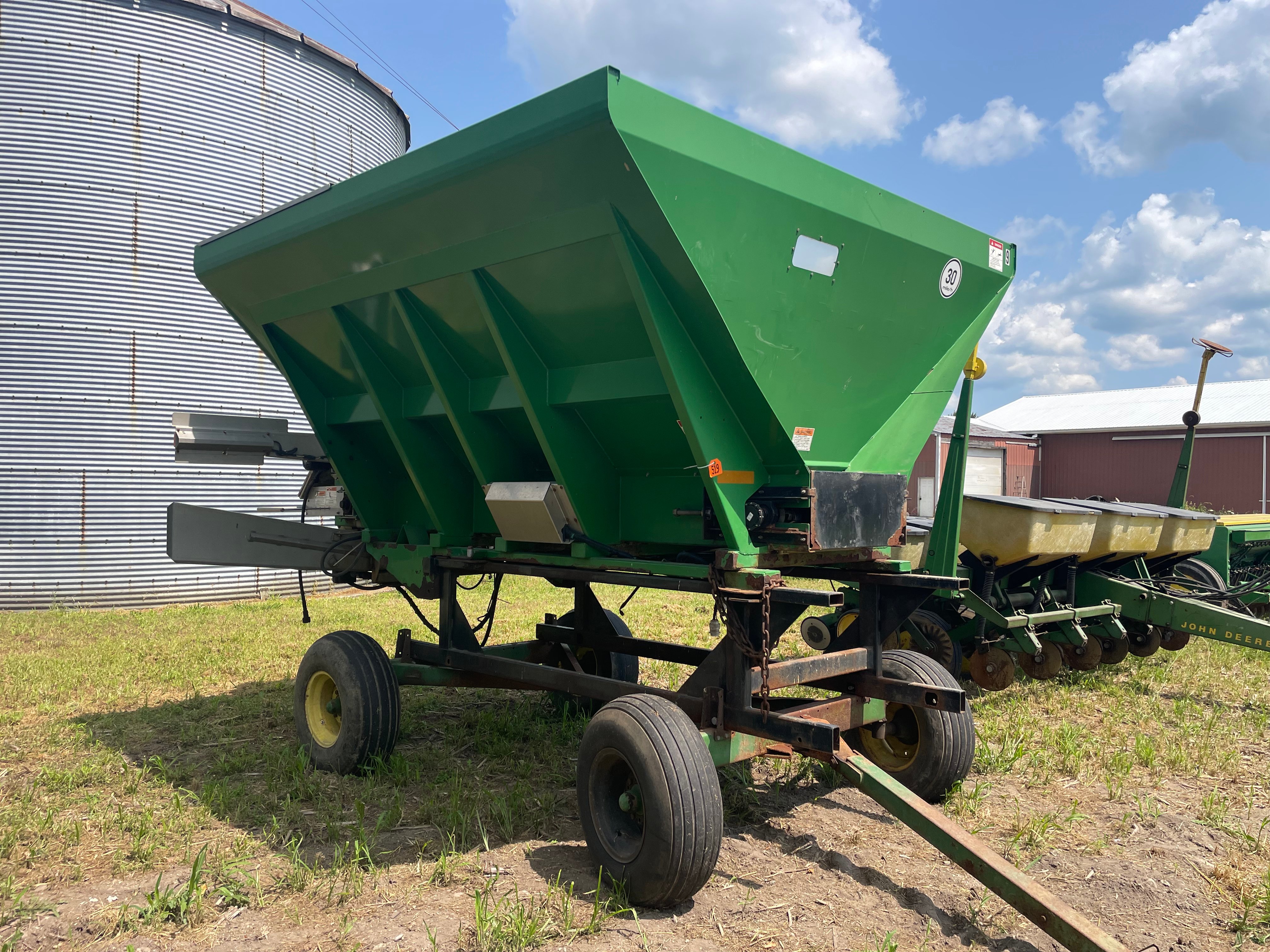 Property photo 21 - FARM EQUIPMENT AUCTION IN BRANCH COUNTY, MICHIGAN
