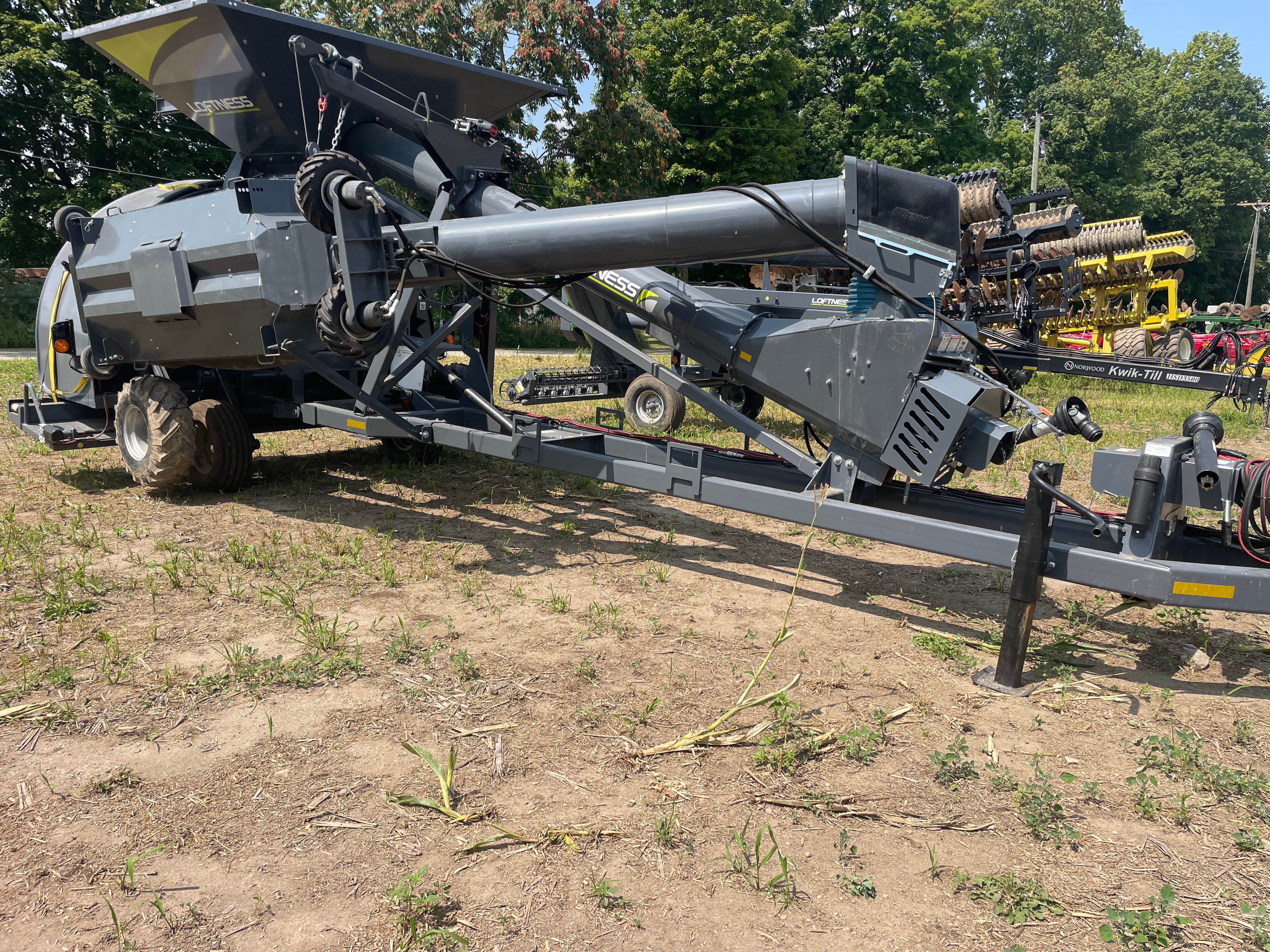 Property photo 2 - FARM EQUIPMENT AUCTION IN BRANCH COUNTY, MICHIGAN