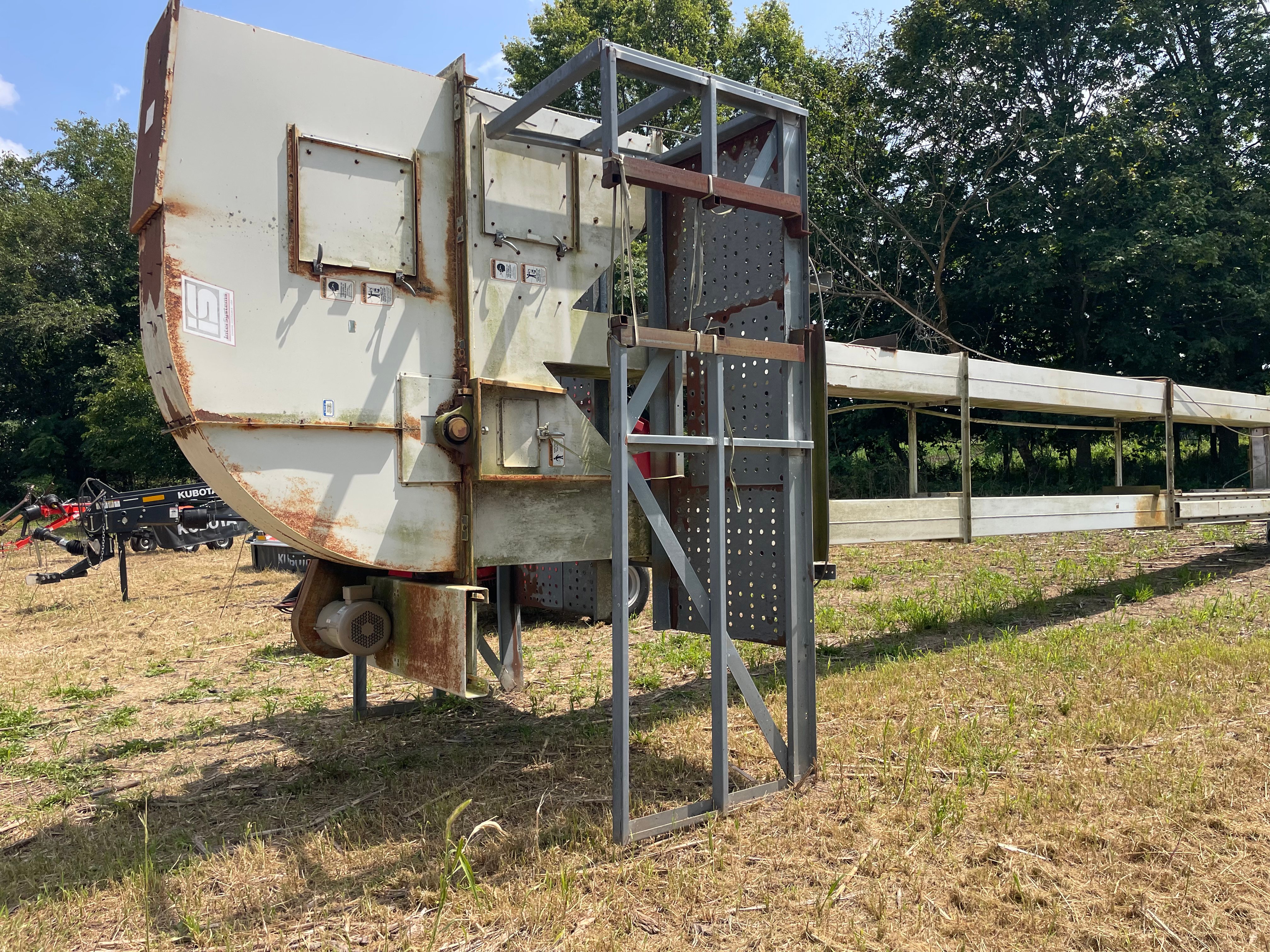 Property photo 42 - FARM EQUIPMENT AUCTION IN BRANCH COUNTY, MICHIGAN