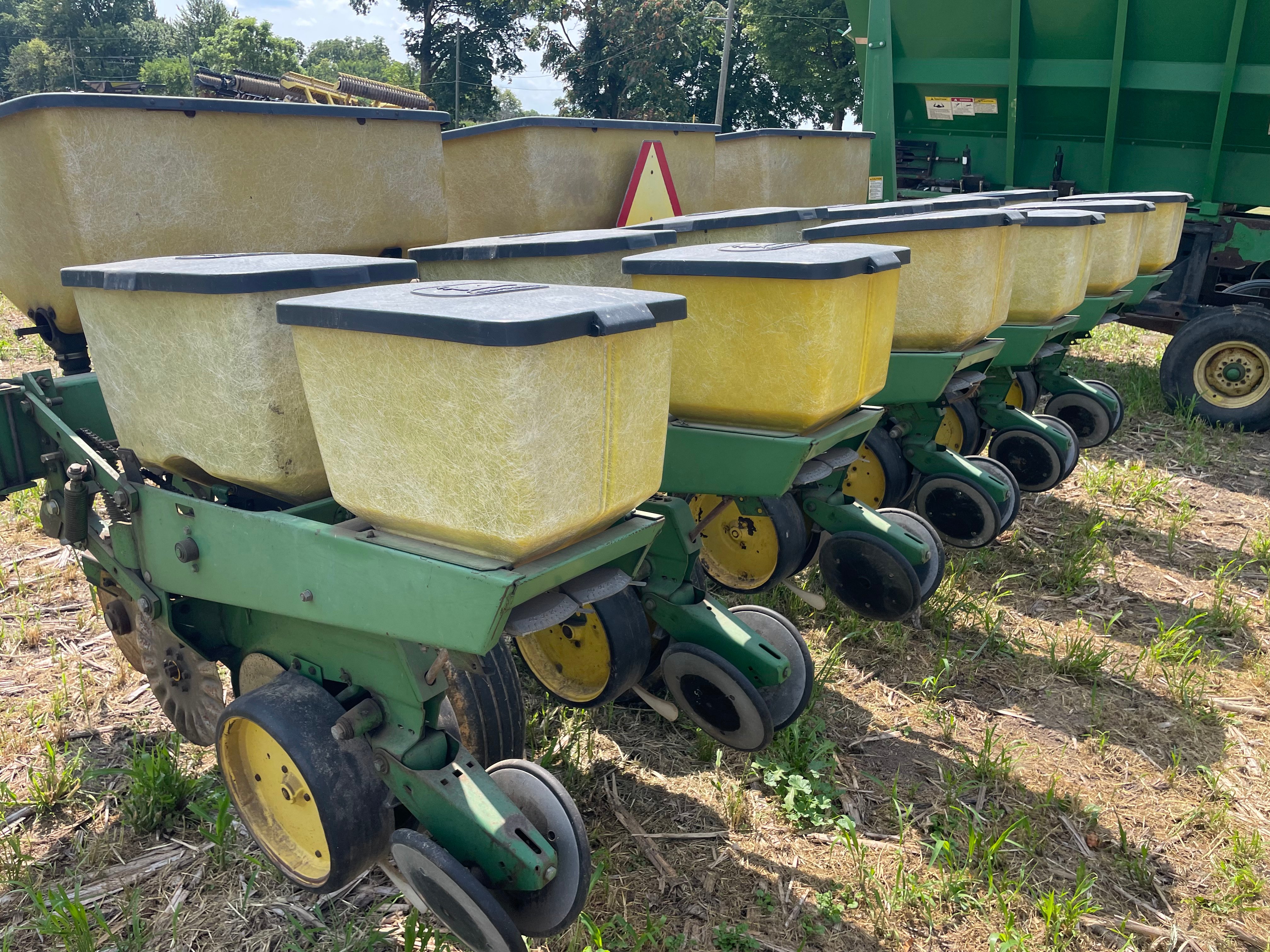 Property photo 31 - FARM EQUIPMENT AUCTION IN BRANCH COUNTY, MICHIGAN