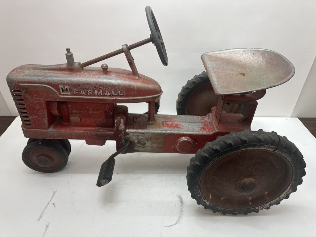 Property photo 43 - Meek Ertl, IH, and Vintage Toy Auction-TIMED ONLINE ONLY PERSONAL PROPERTY IN ALLEN COUNTY INDIANA