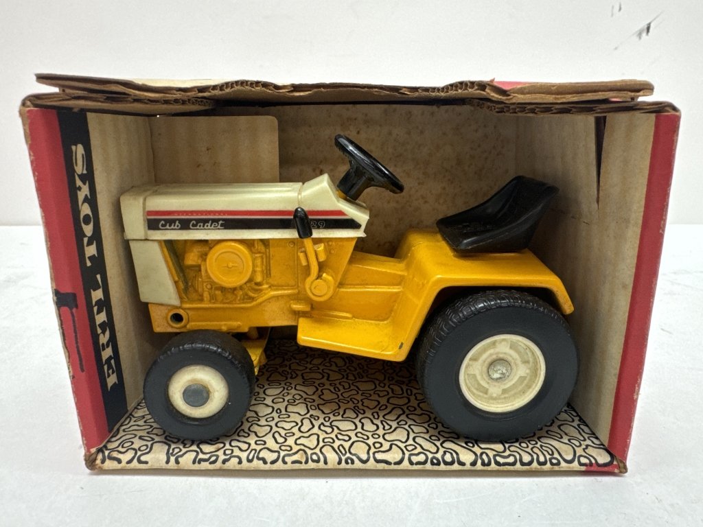 Property photo 61 - Meek Ertl, IH, and Vintage Toy Auction-TIMED ONLINE ONLY PERSONAL PROPERTY IN ALLEN COUNTY INDIANA