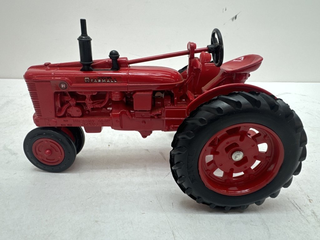 Property photo 23 - Meek Ertl, IH, and Vintage Toy Auction-TIMED ONLINE ONLY PERSONAL PROPERTY IN ALLEN COUNTY INDIANA