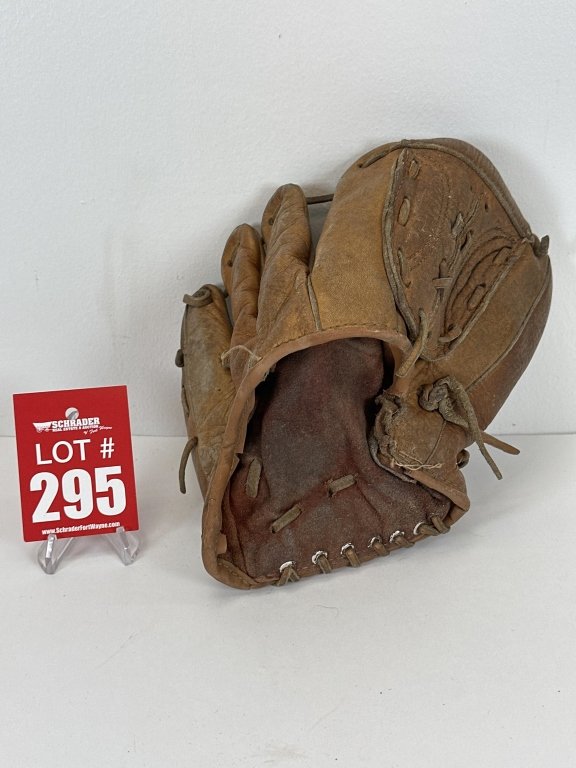 Property photo 146 - MLB, NBA, NFL & NHL Sports Cards #1-TIMED ONLINE ONLY AUCTION IN ALLEN COUNTY INDIANA