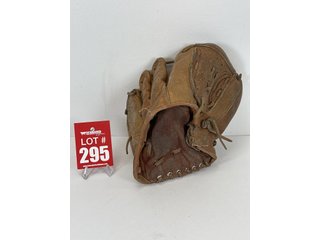 Property photo 146 - MLB, NBA, NFL & NHL Sports Cards #1-TIMED ONLINE ONLY AUCTION IN ALLEN COUNTY INDIANA