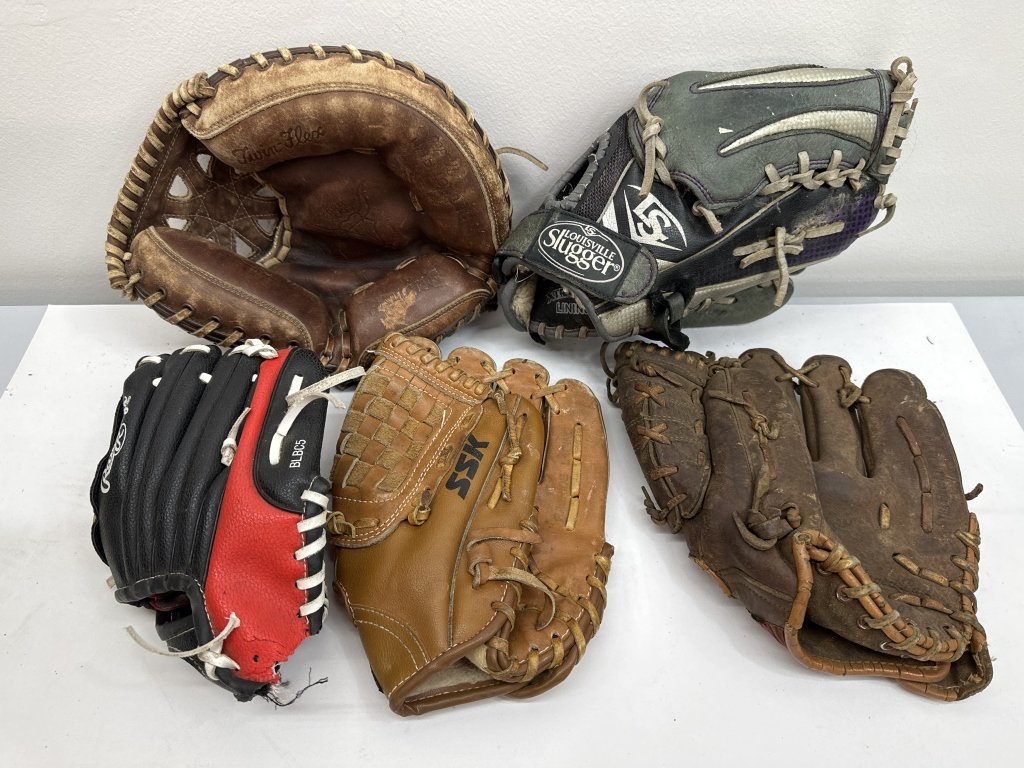 Property photo 187 - MLB, NBA, NFL & NHL Sports Cards #1-TIMED ONLINE ONLY AUCTION IN ALLEN COUNTY INDIANA