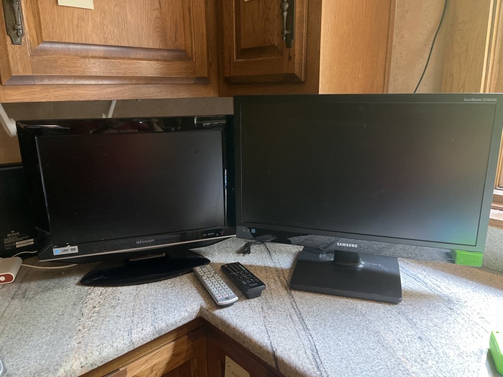 Property photo 151 - TIMED ONLINE ONLY PERSONAL PROPERTY AUCTION IN ALLEN COUNTY INDIANA