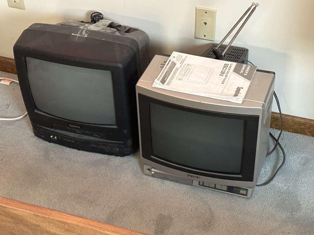 Property photo 213 - TIMED ONLINE ONLY PERSONAL PROPERTY AUCTION IN ALLEN COUNTY INDIANA