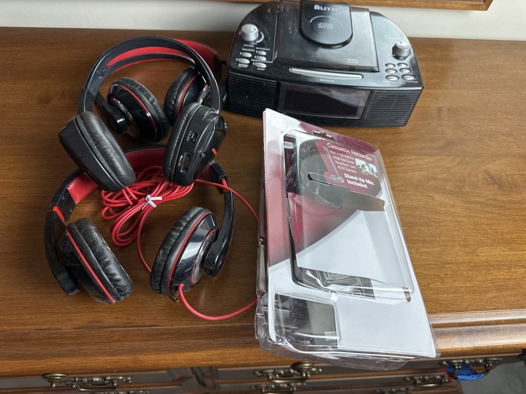 Property photo 221 - TIMED ONLINE ONLY PERSONAL PROPERTY AUCTION IN ALLEN COUNTY INDIANA