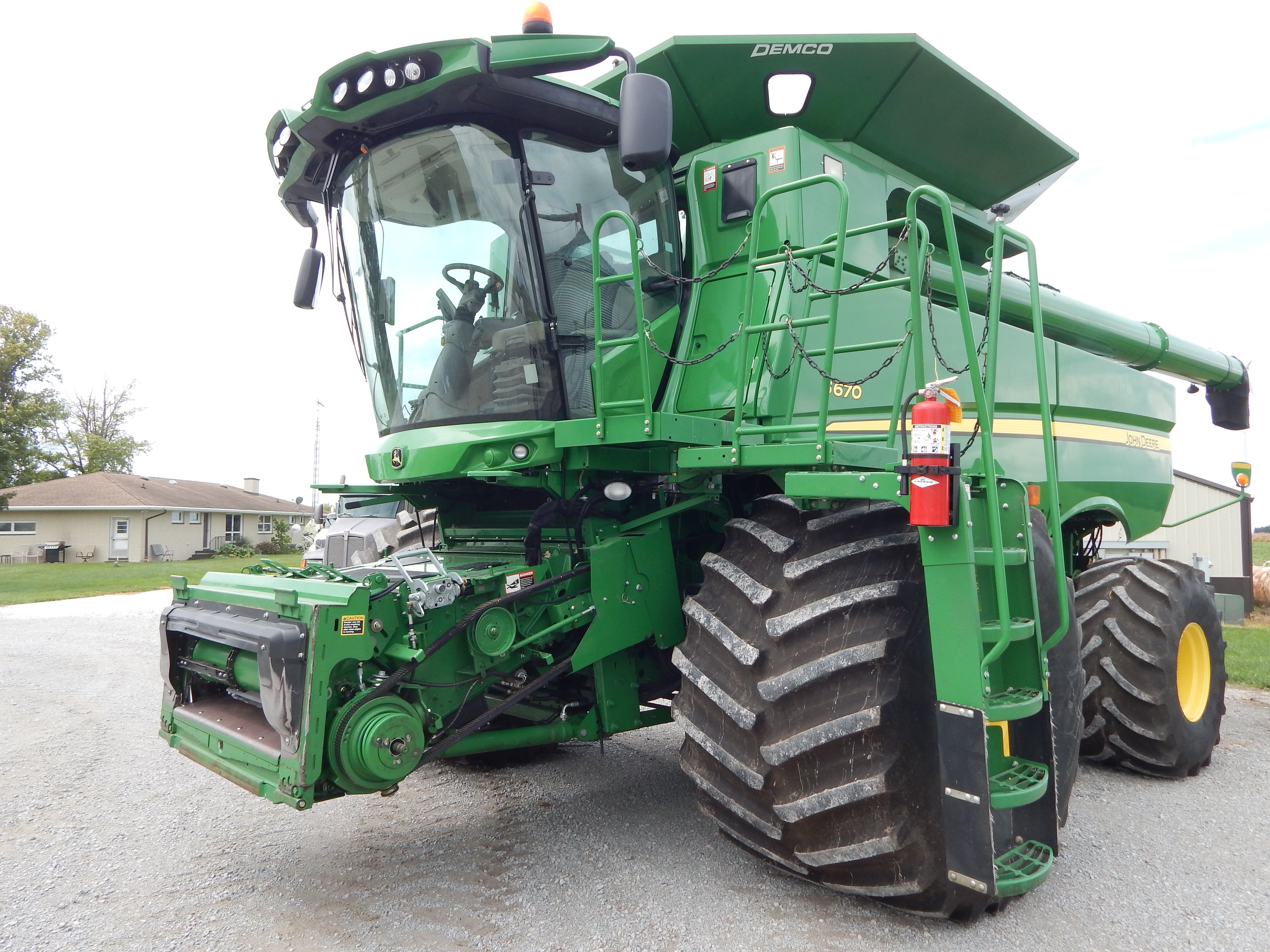 Property photo 20 - FARM EQUIPMENT AUCTION IN WHITE COUNTY INDIANA