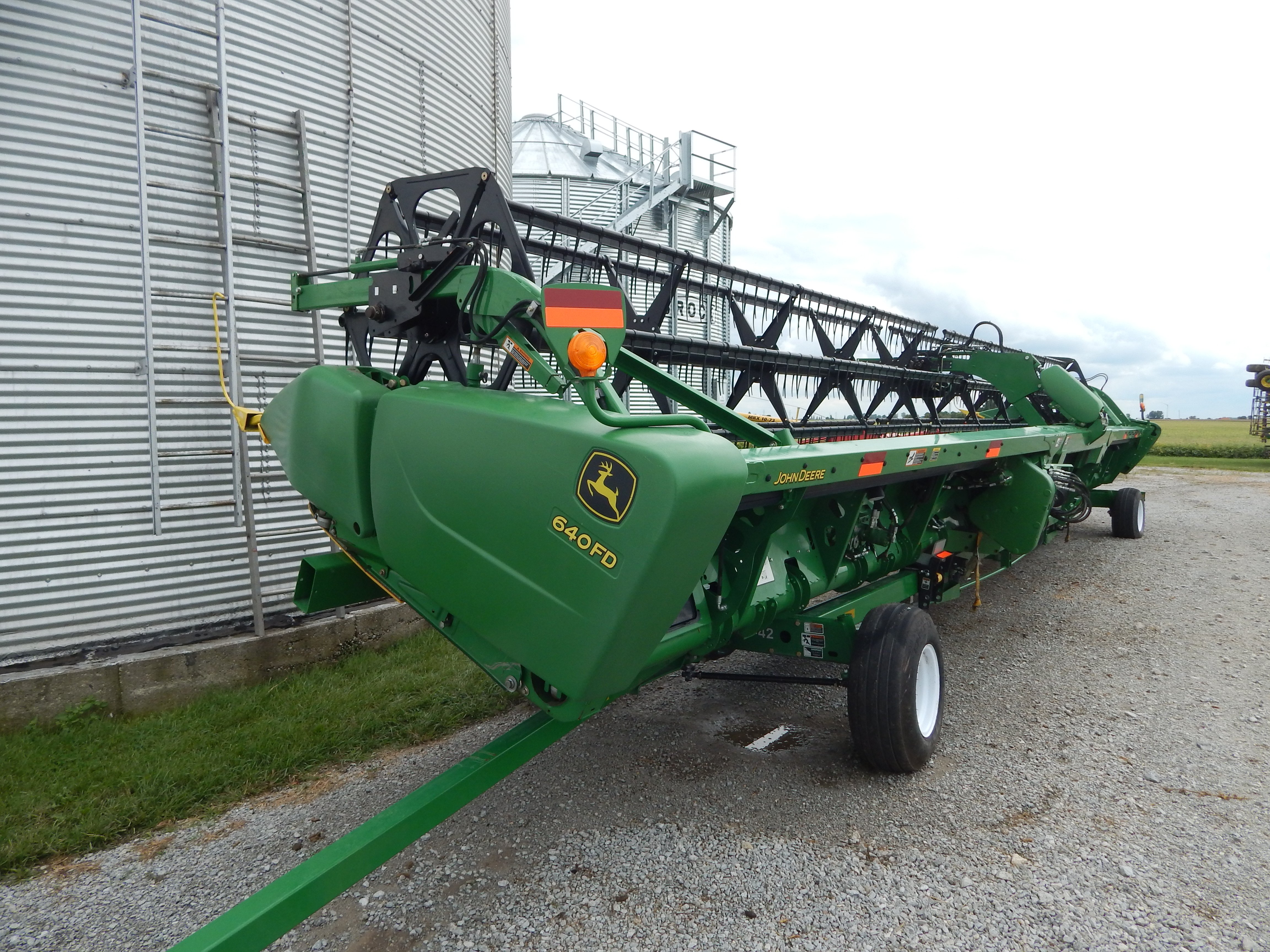 Property photo 27 - FARM EQUIPMENT AUCTION IN WHITE COUNTY INDIANA