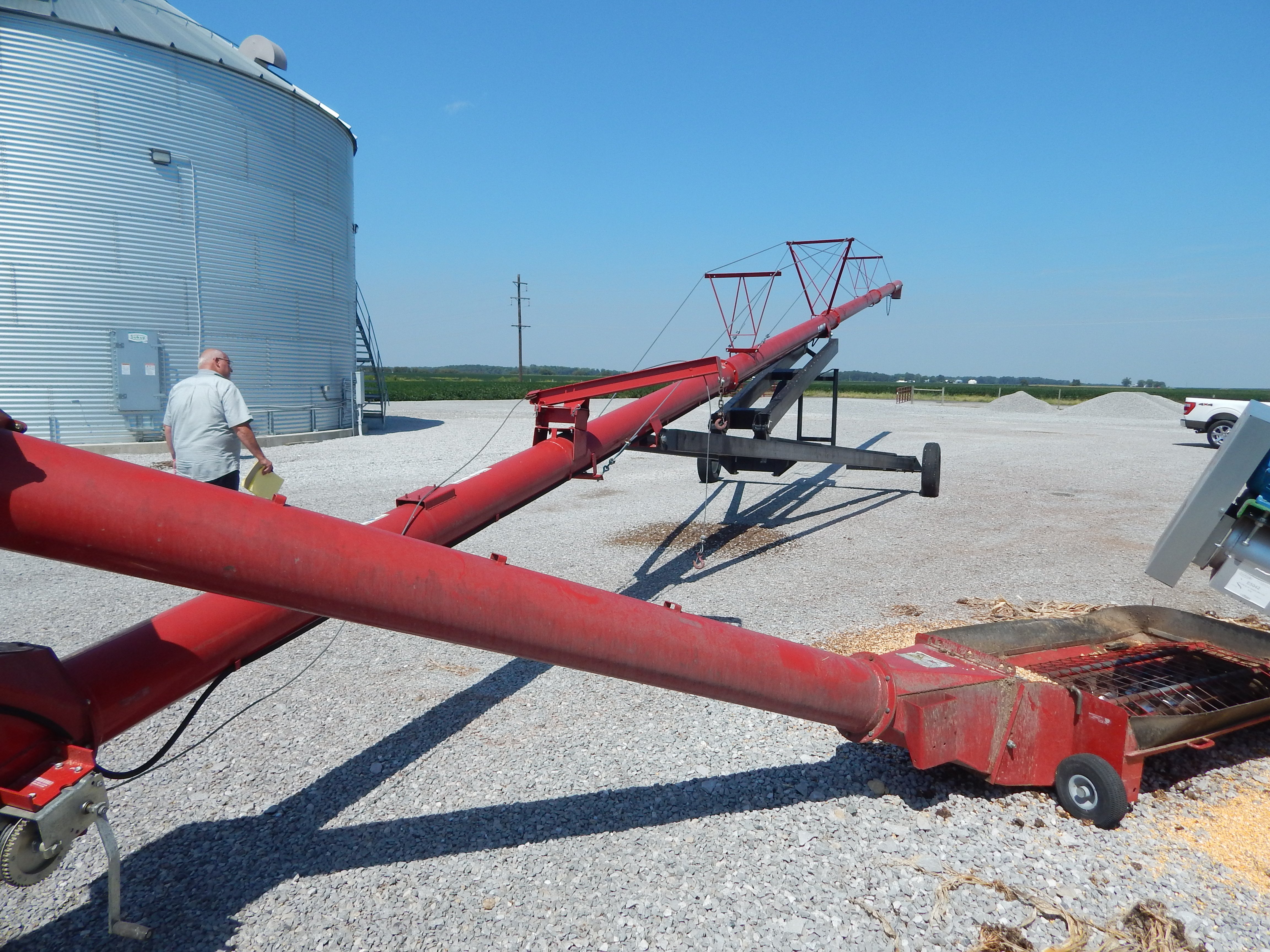 Property photo 35 - FARM EQUIPMENT AUCTION IN FRANKLIN COUNTY ILLINOIS