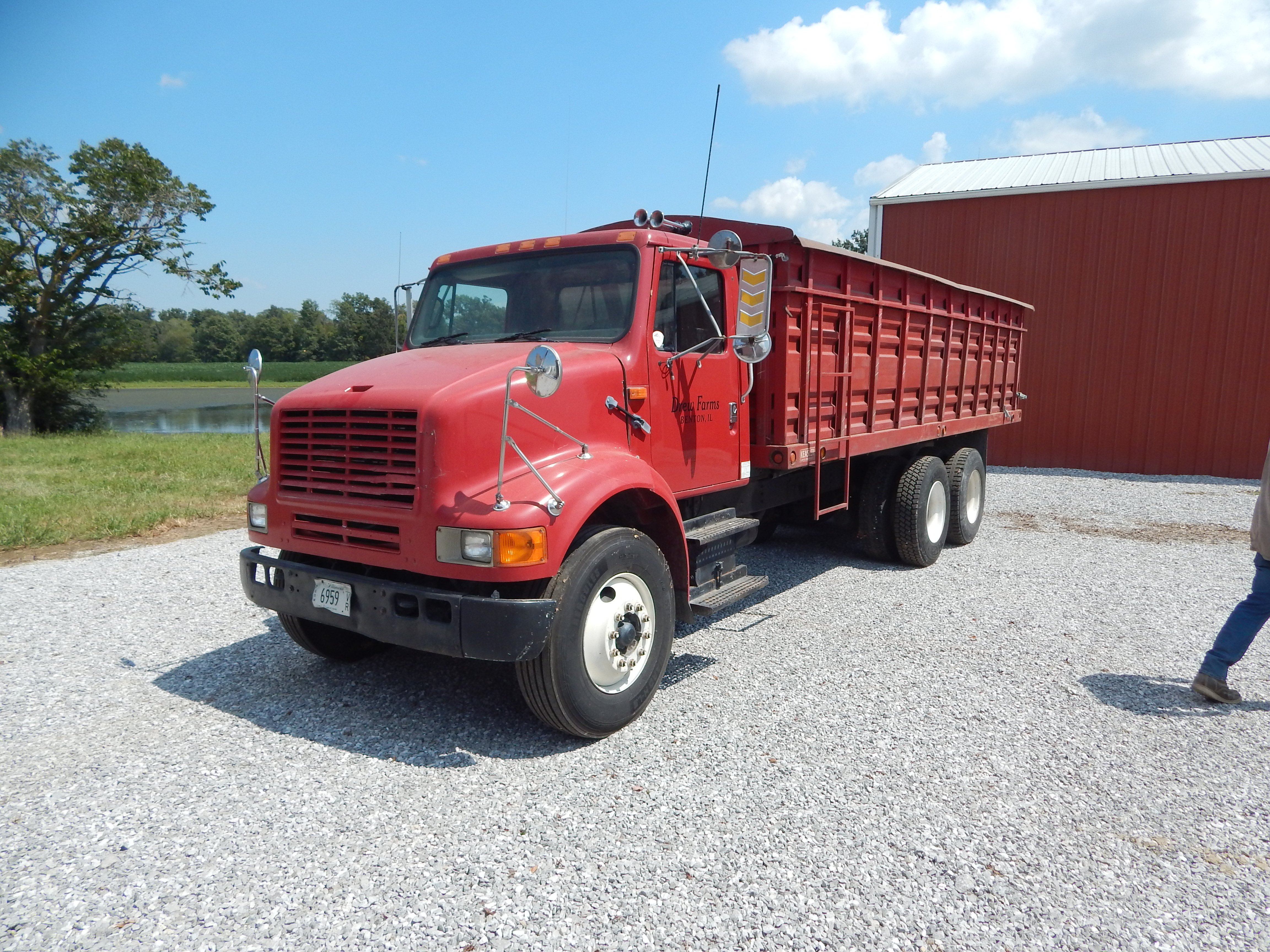 Property photo 2 - FARM EQUIPMENT AUCTION IN FRANKLIN COUNTY ILLINOIS