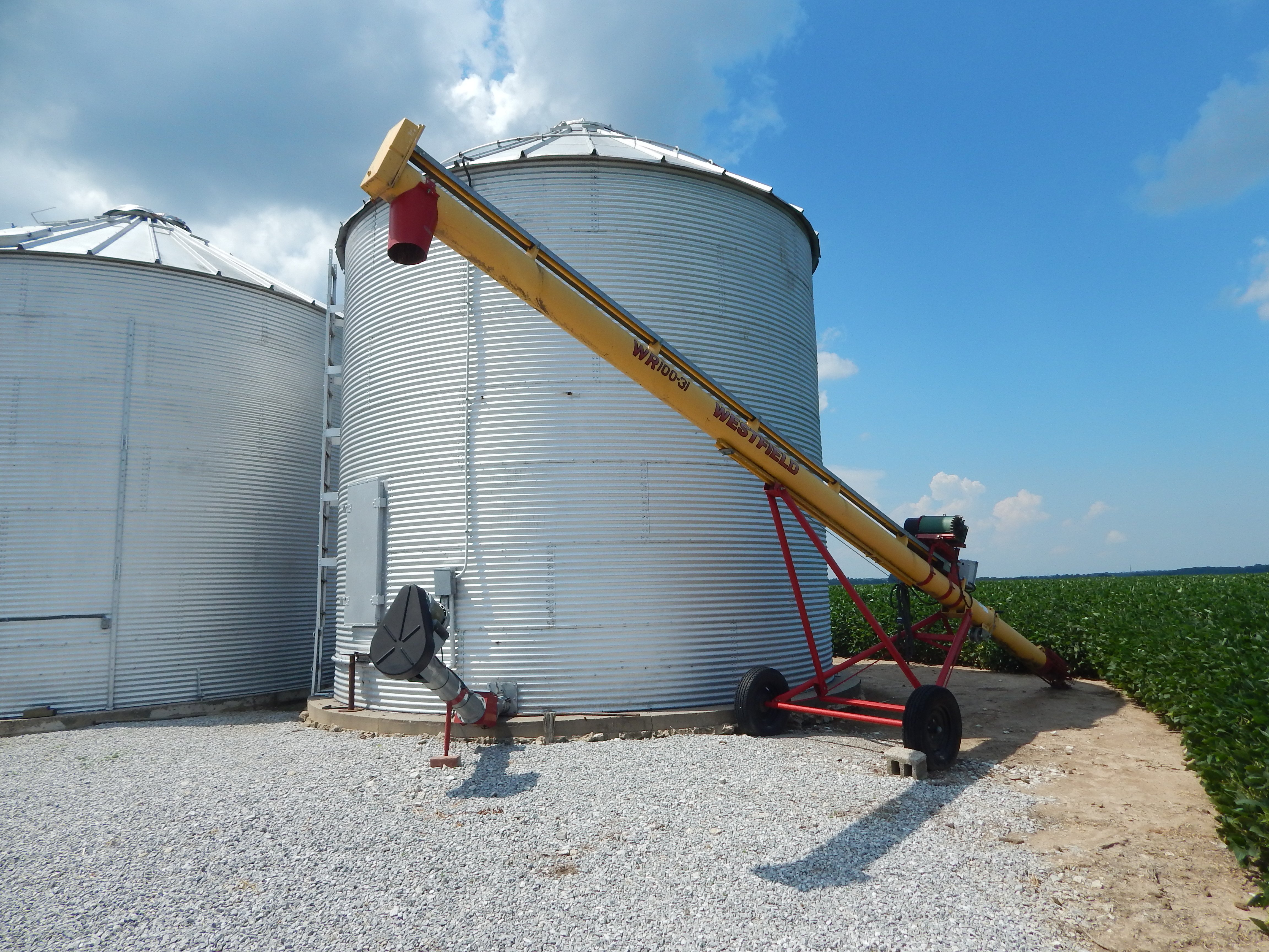 Property photo 36 - FARM EQUIPMENT AUCTION IN FRANKLIN COUNTY ILLINOIS
