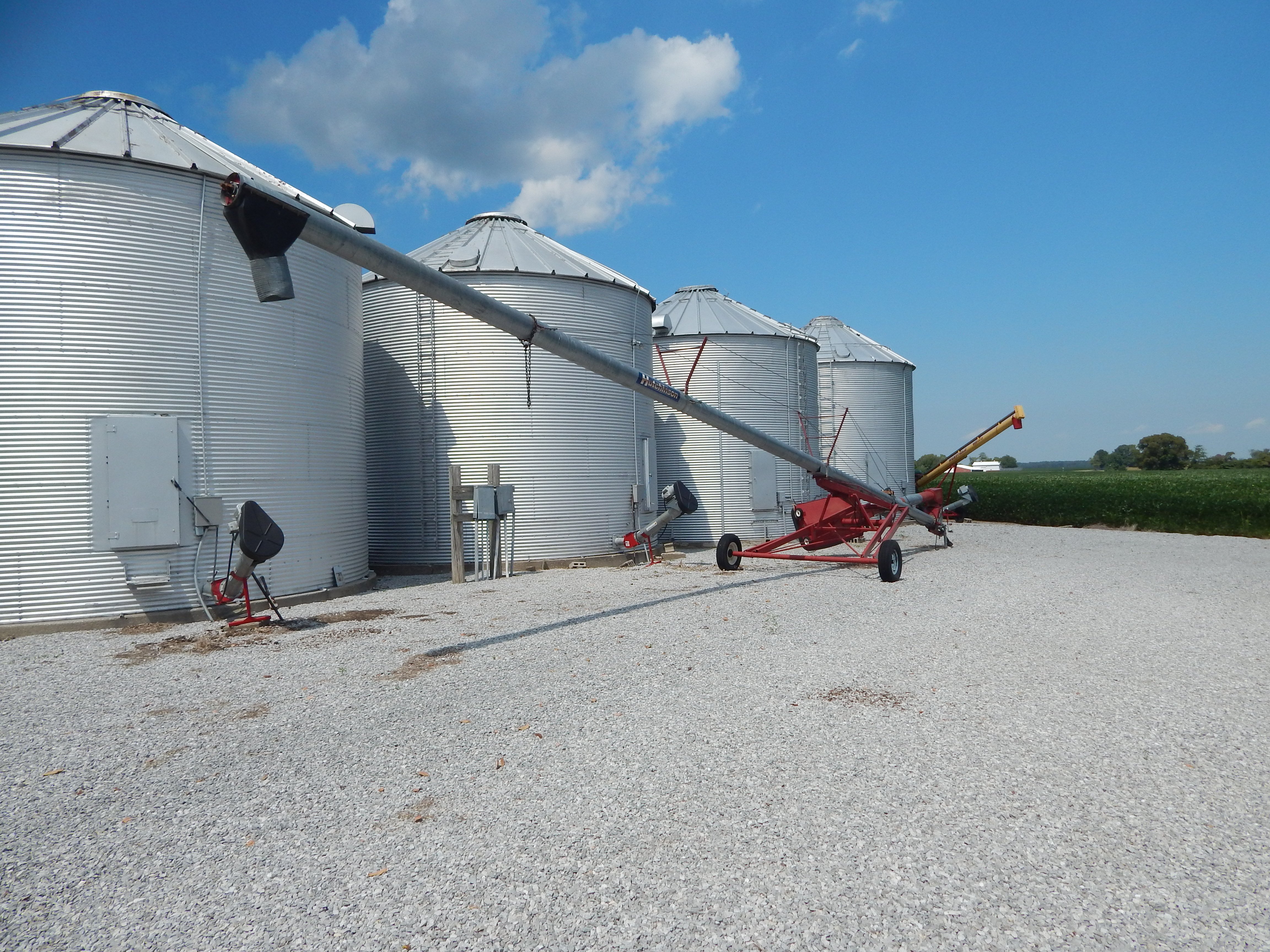 Property photo 45 - FARM EQUIPMENT AUCTION IN FRANKLIN COUNTY ILLINOIS