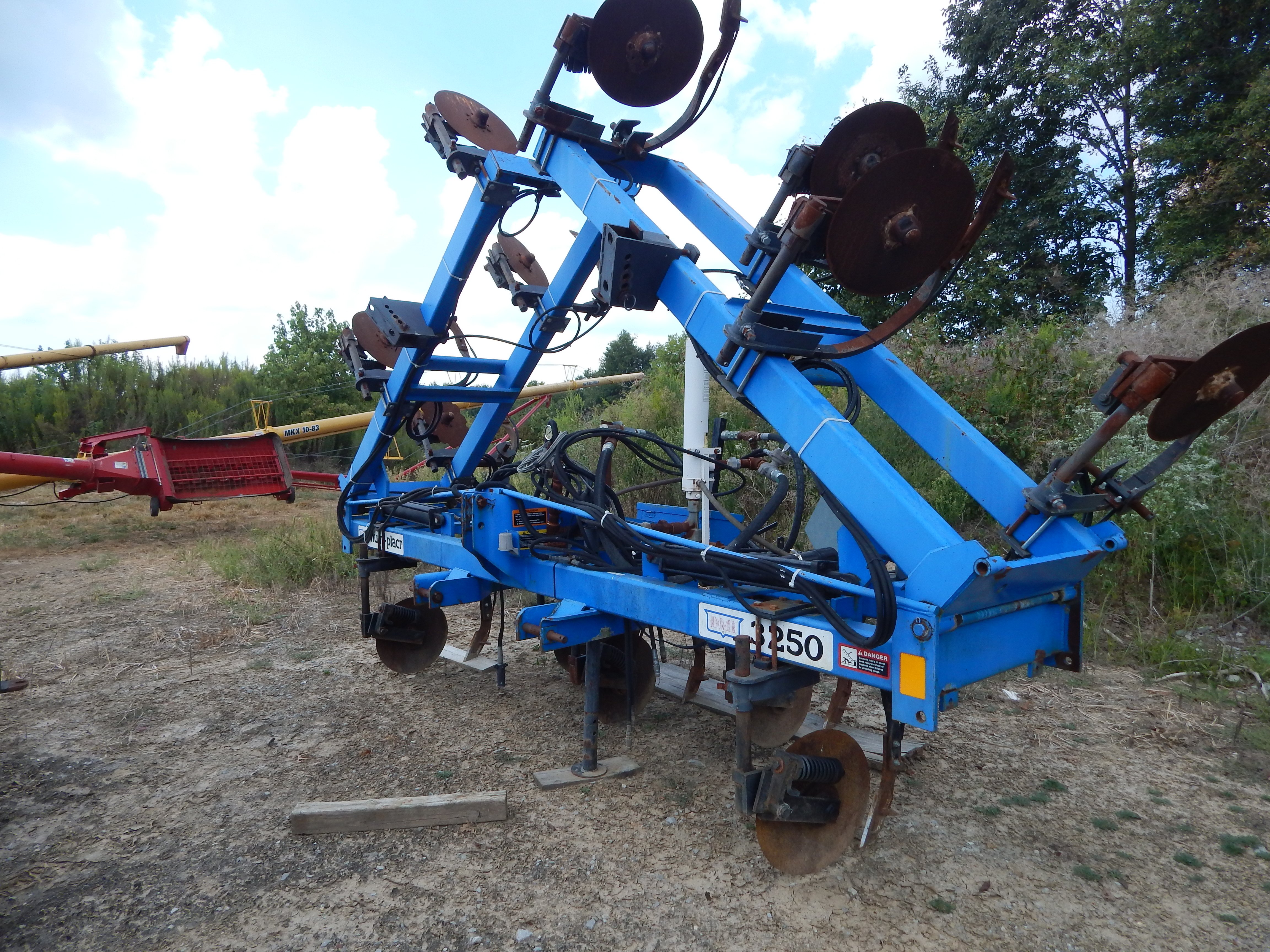 Property photo 15 - FARM EQUIPMENT AUCTION IN FRANKLIN COUNTY ILLINOIS