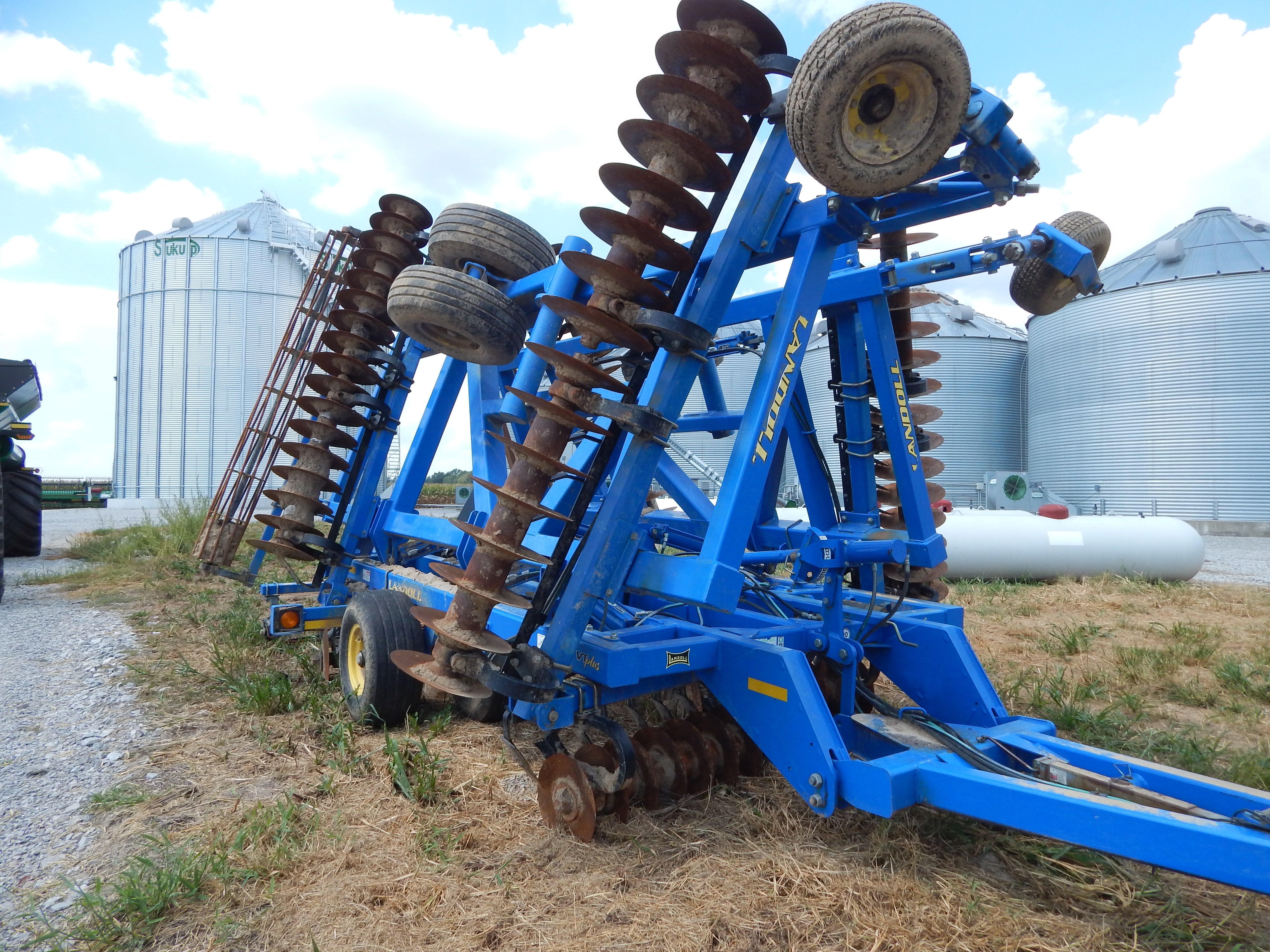 Property photo 28 - FARM EQUIPMENT AUCTION IN FRANKLIN COUNTY ILLINOIS