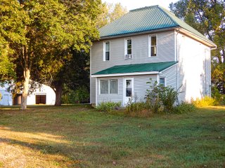 Property photo 1 - REAL ESTATE AUCTION OFFERED IN 3 TRACTS IN WABASH COUNTY, INDIANA