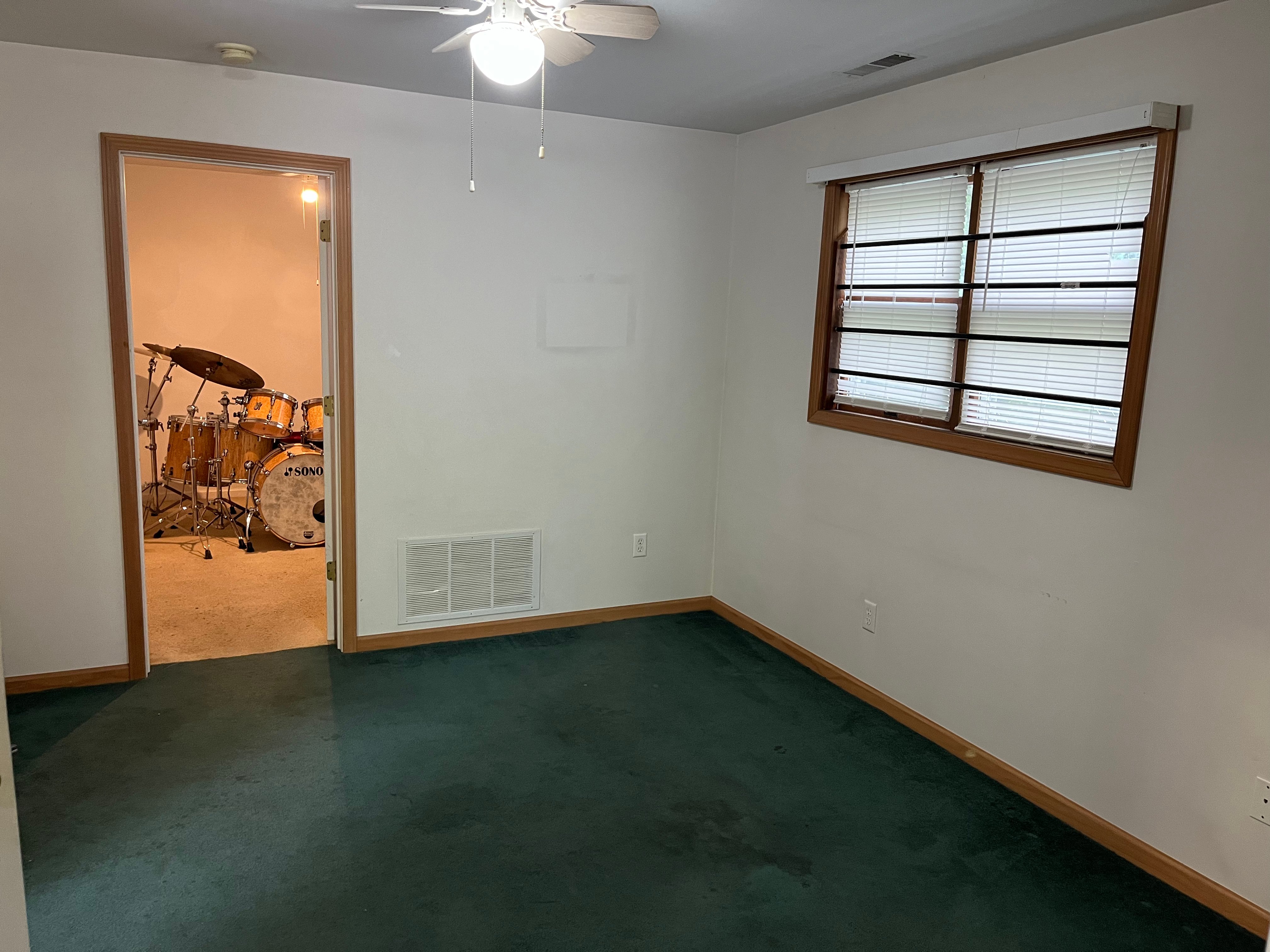 Property photo 5 - ONLINE ONLY REAL ESTATE AUCTION IN WHITLEY COUNTY INDIANA