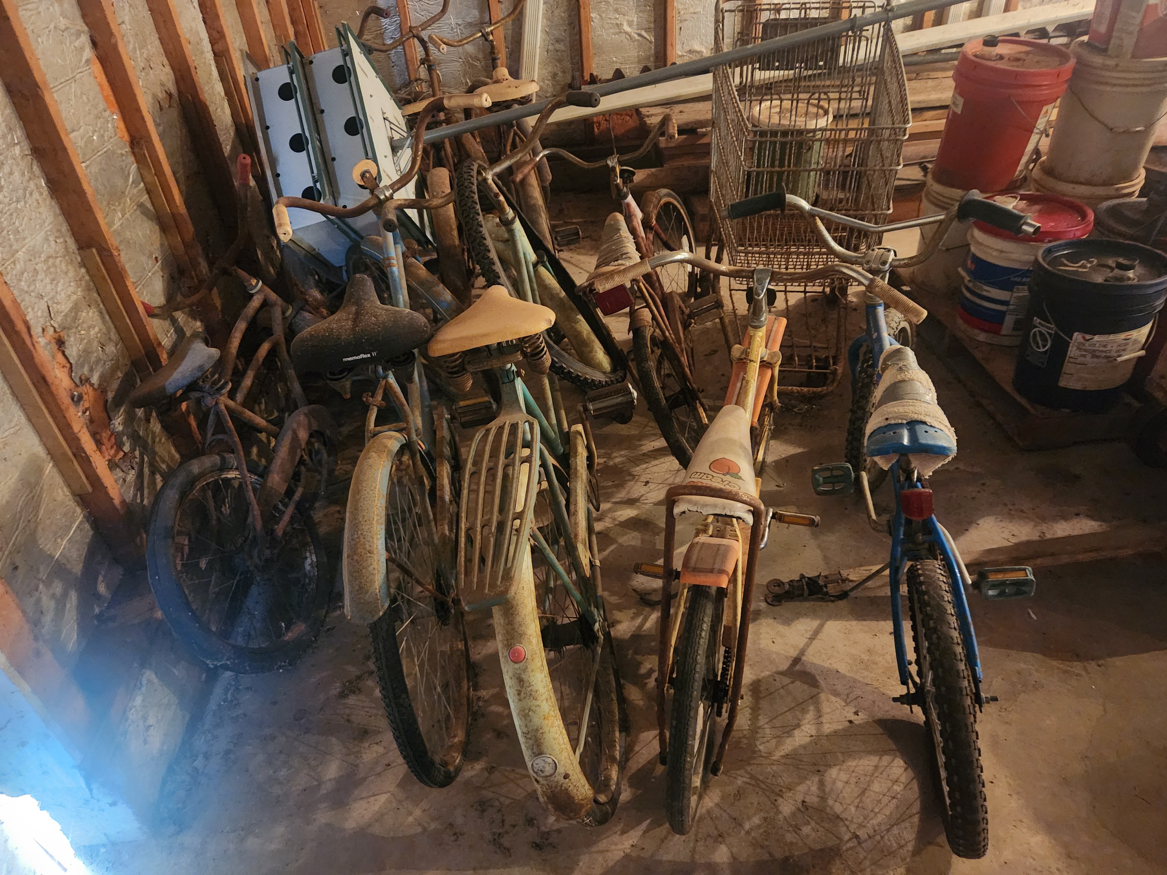 Property photo 330 - PERSONAL PROPERTY AUCTION IN ALLEN COUNTY INDIANA