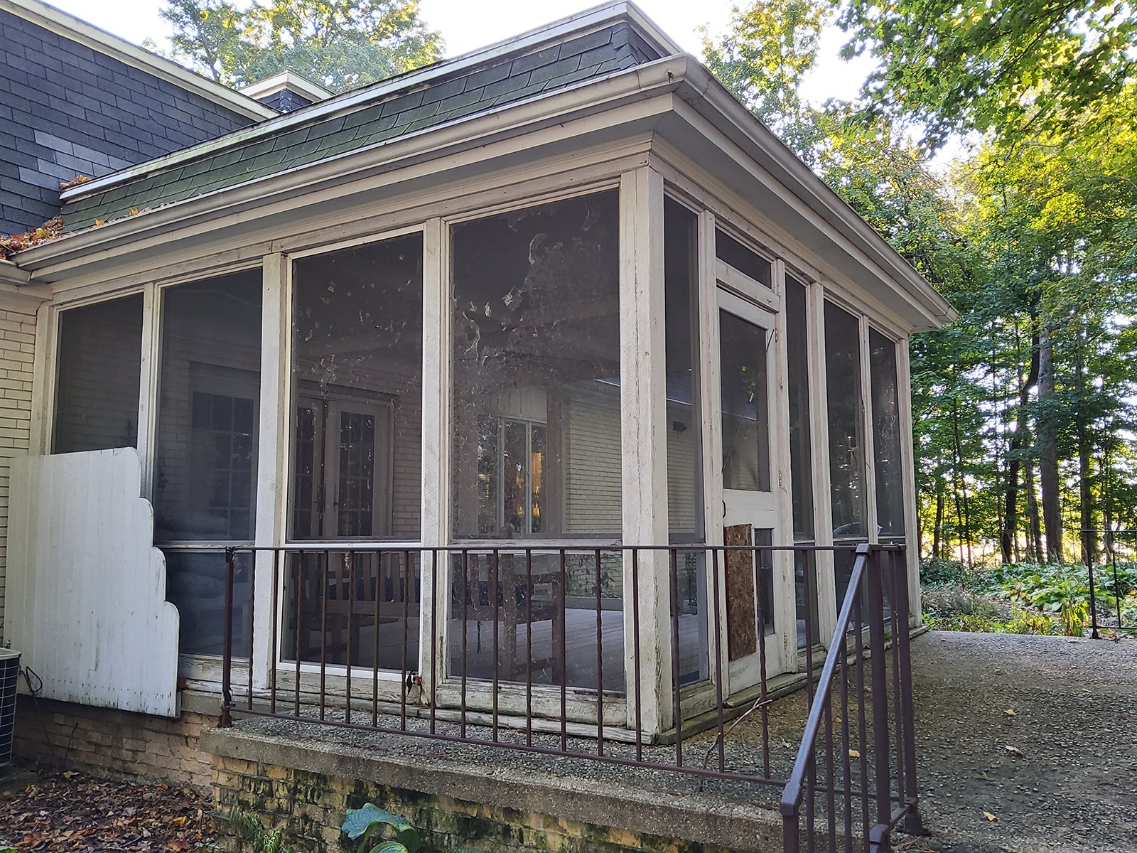 Property photo 6 - REAL ESTATE AUCTION OFFERED IN 1 TRACT IN WHITLEY COUNTY INDIANA