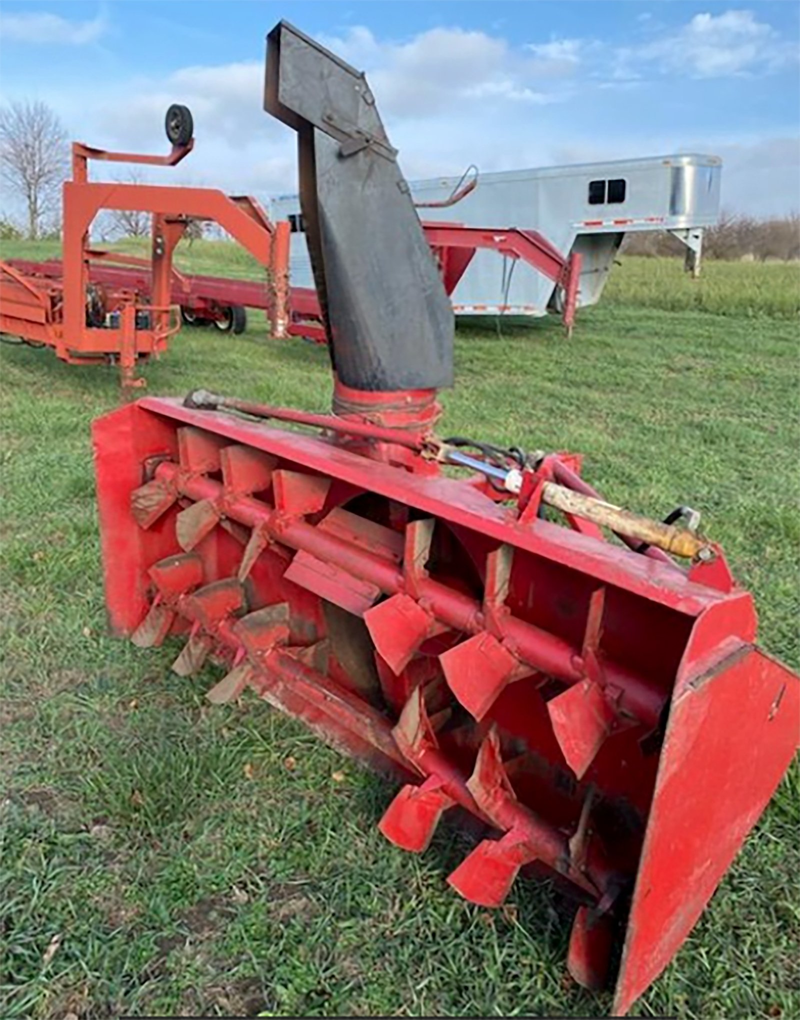 Property photo 2 - TIMED ONLINE YEAR END CONSIGNMENT FARM EQUIPMENT AUCTION