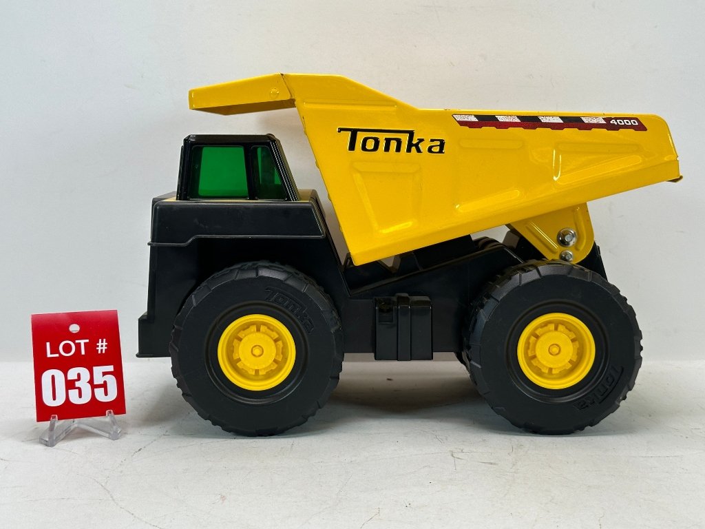 Property photo 16 - TIMED ONLINE VINTAGE TOY AUCTION #7 IN ALLEN COUNTY, INDIANA