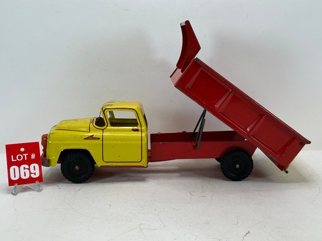 Property photo 3 - TIMED ONLINE VINTAGE TOY AUCTION #7 IN ALLEN COUNTY, INDIANA