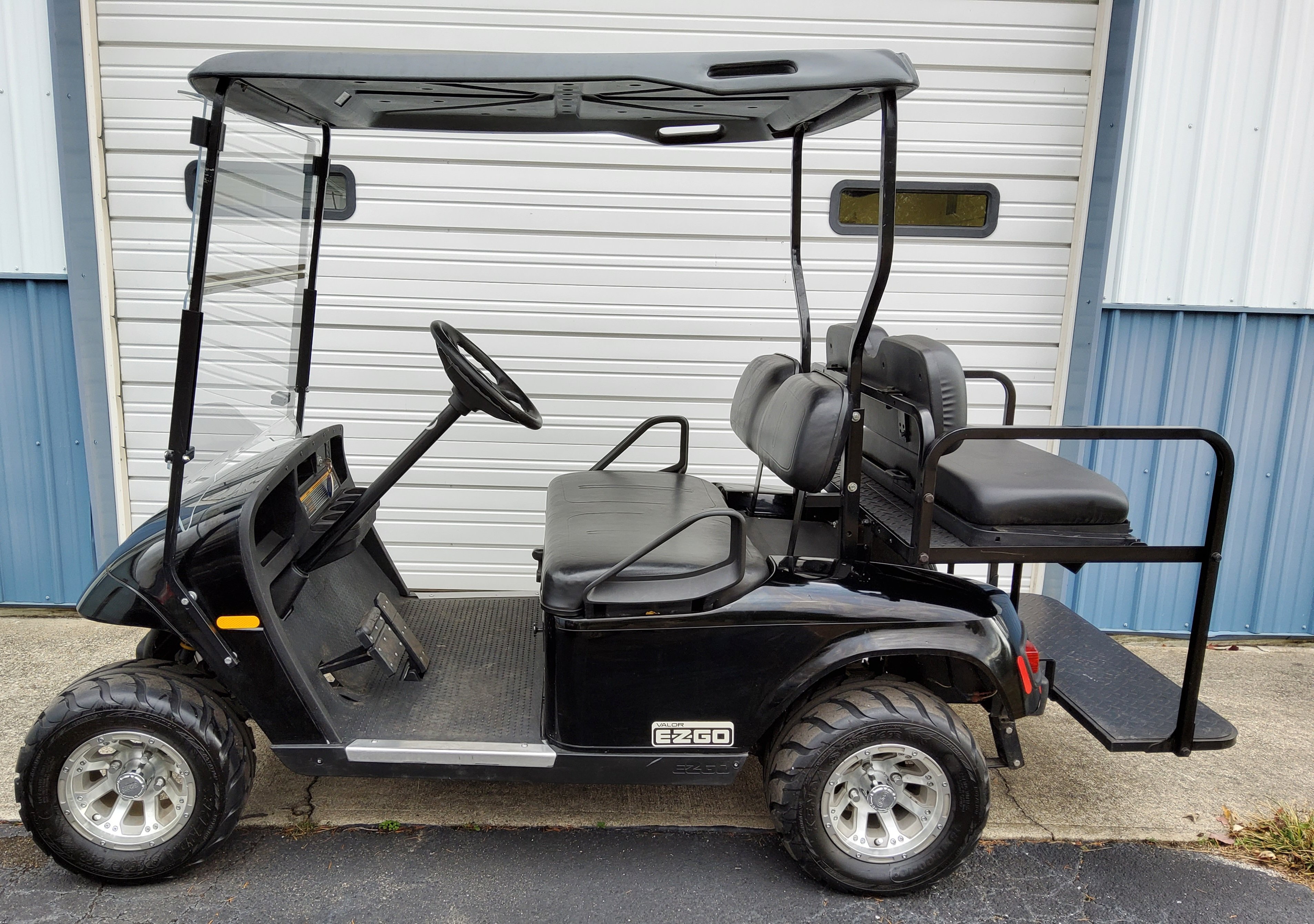 Property photo 9 - TIMED ONLINE ONLY PERSONAL PROPERTY AUCTION IN WHITLEY COUNTY INDIANA