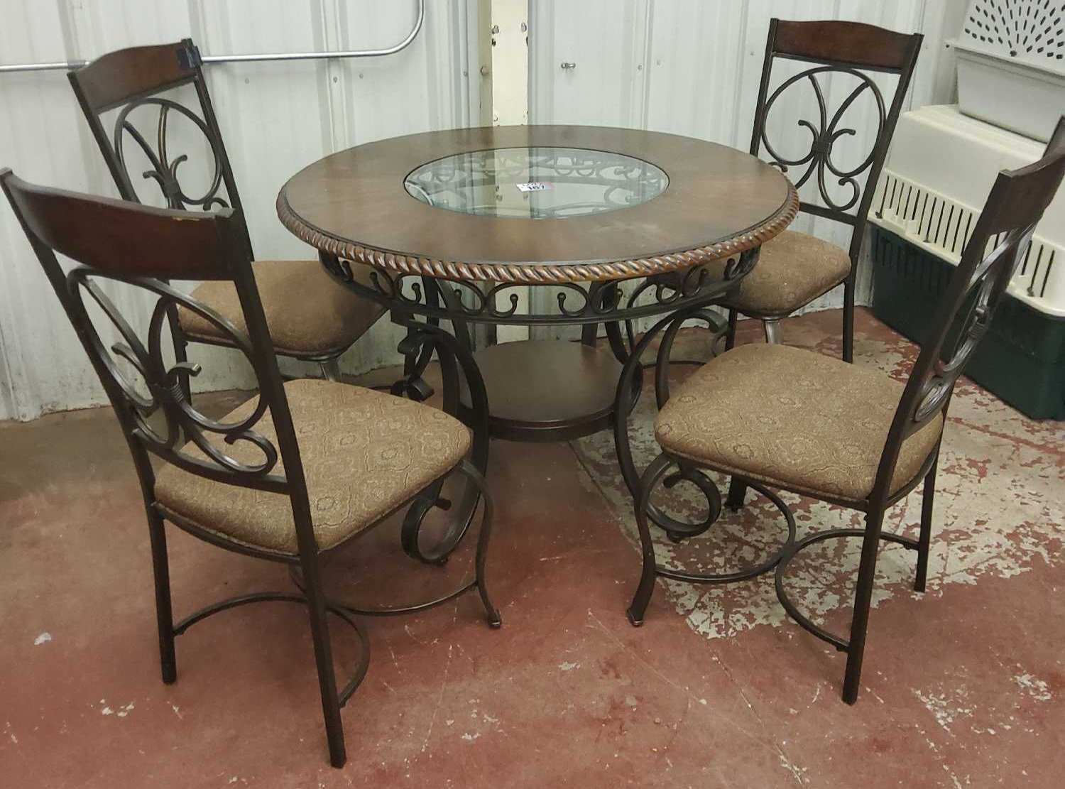 Property photo 40 - TIMED ONLINE ONLY PERSONAL PROPERTY AUCTION IN WHITLEY COUNTY INDIANA