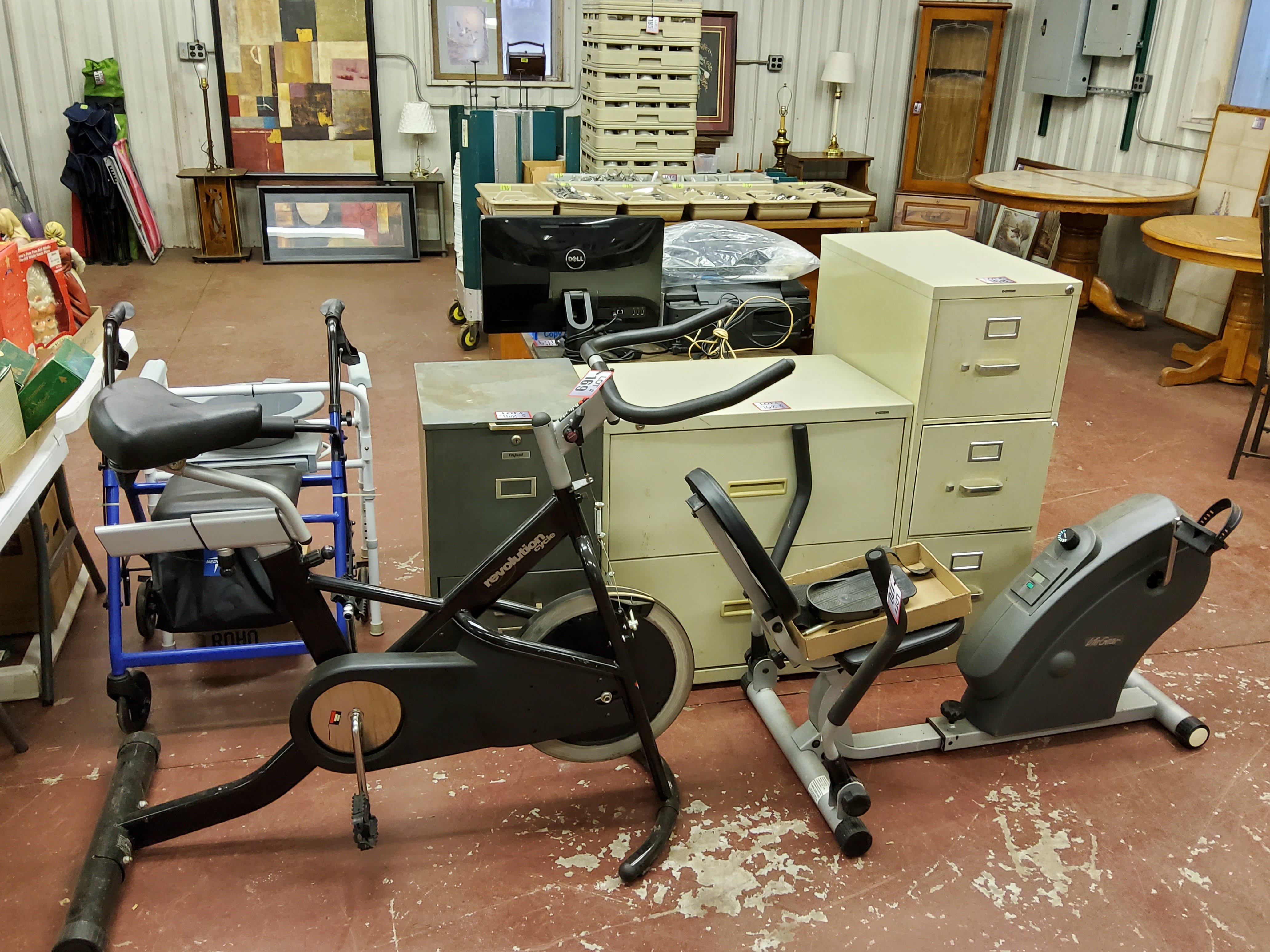 Property photo 94 - TIMED ONLINE ONLY PERSONAL PROPERTY AUCTION IN WHITLEY COUNTY INDIANA