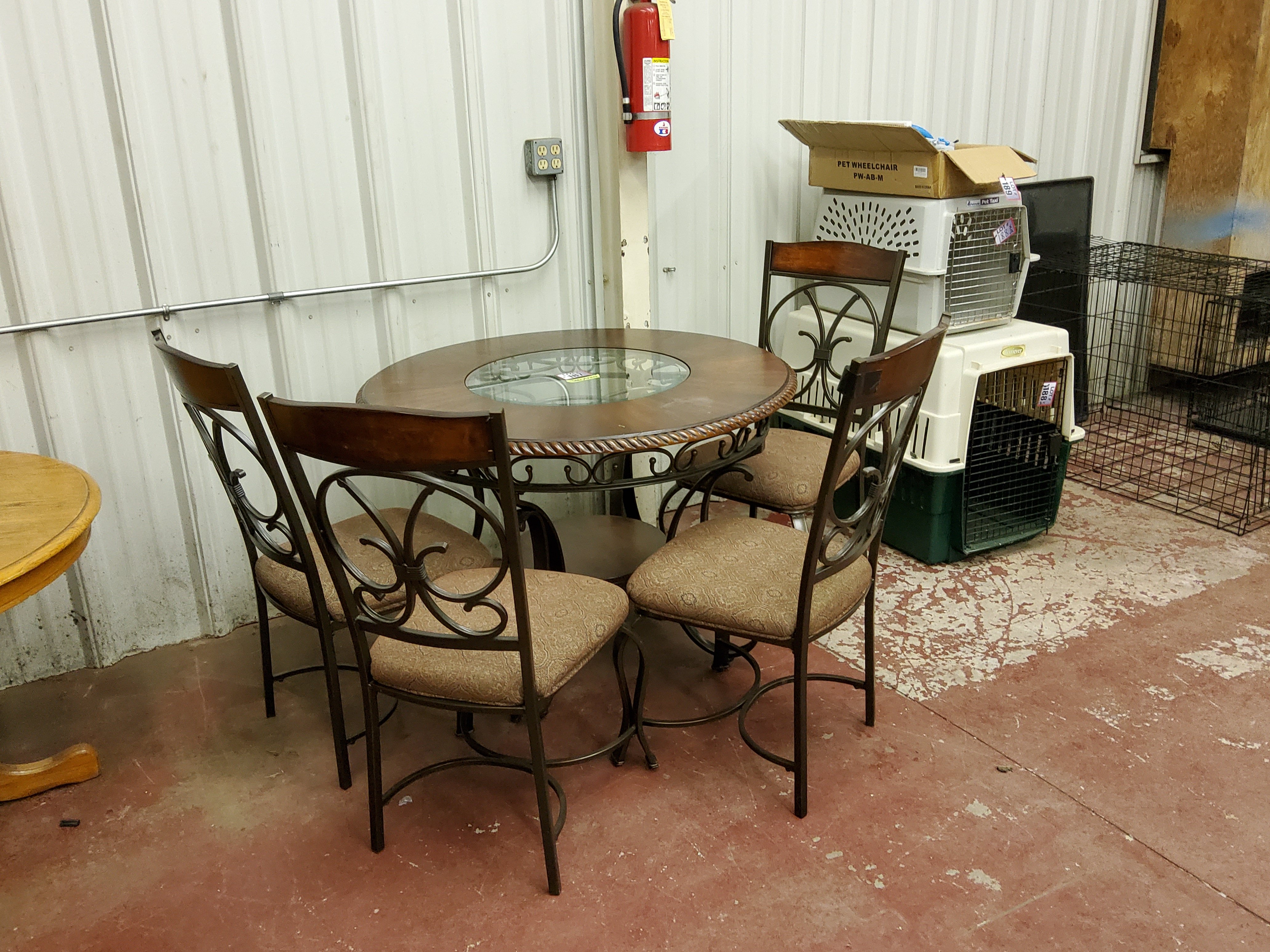 Property photo 103 - TIMED ONLINE ONLY PERSONAL PROPERTY AUCTION IN WHITLEY COUNTY INDIANA
