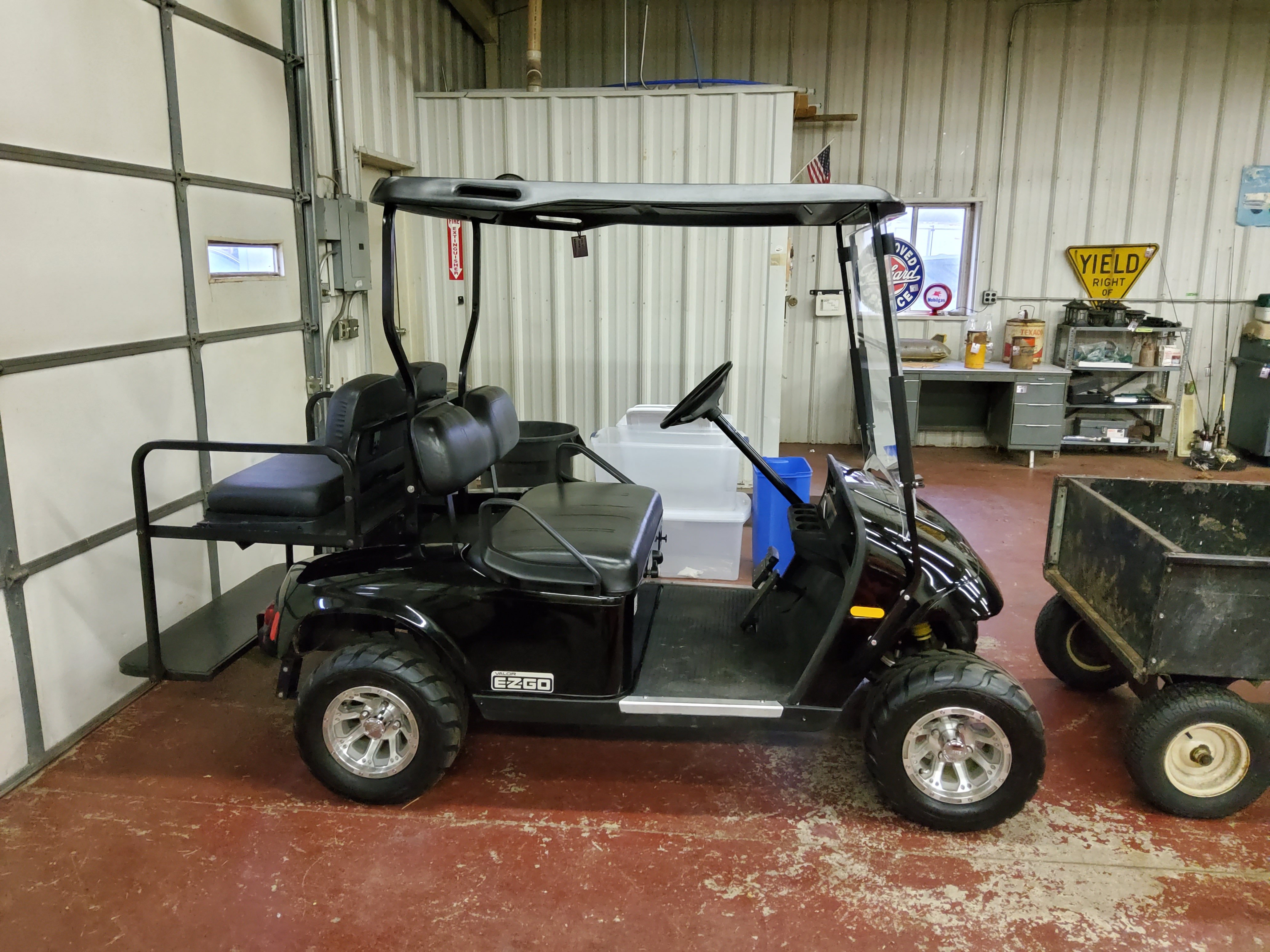 Property photo 117 - TIMED ONLINE ONLY PERSONAL PROPERTY AUCTION IN WHITLEY COUNTY INDIANA